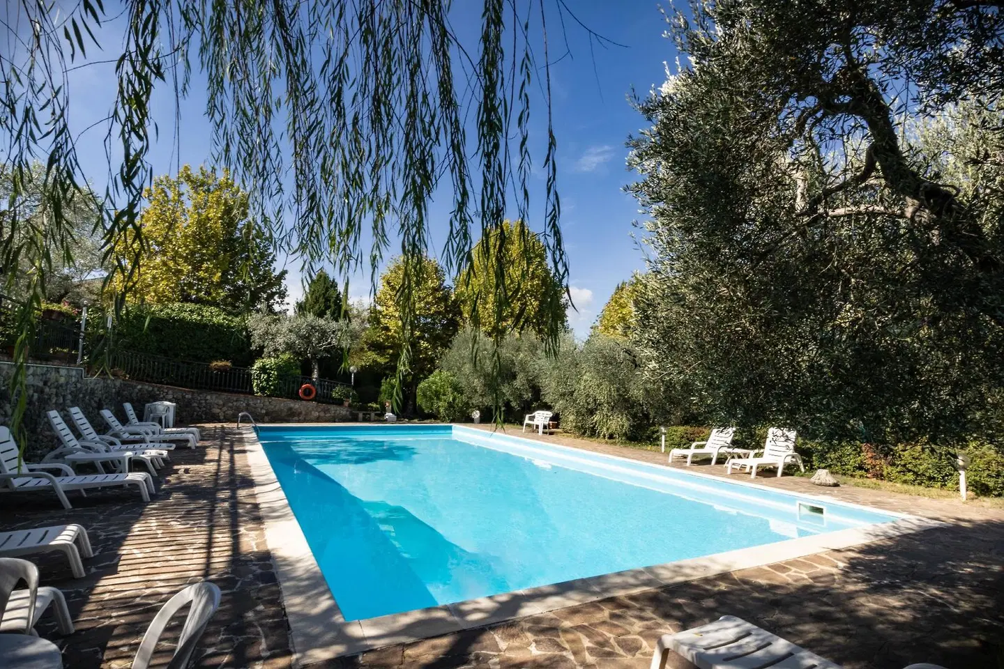 Ismaele OUTDOOR_POOL