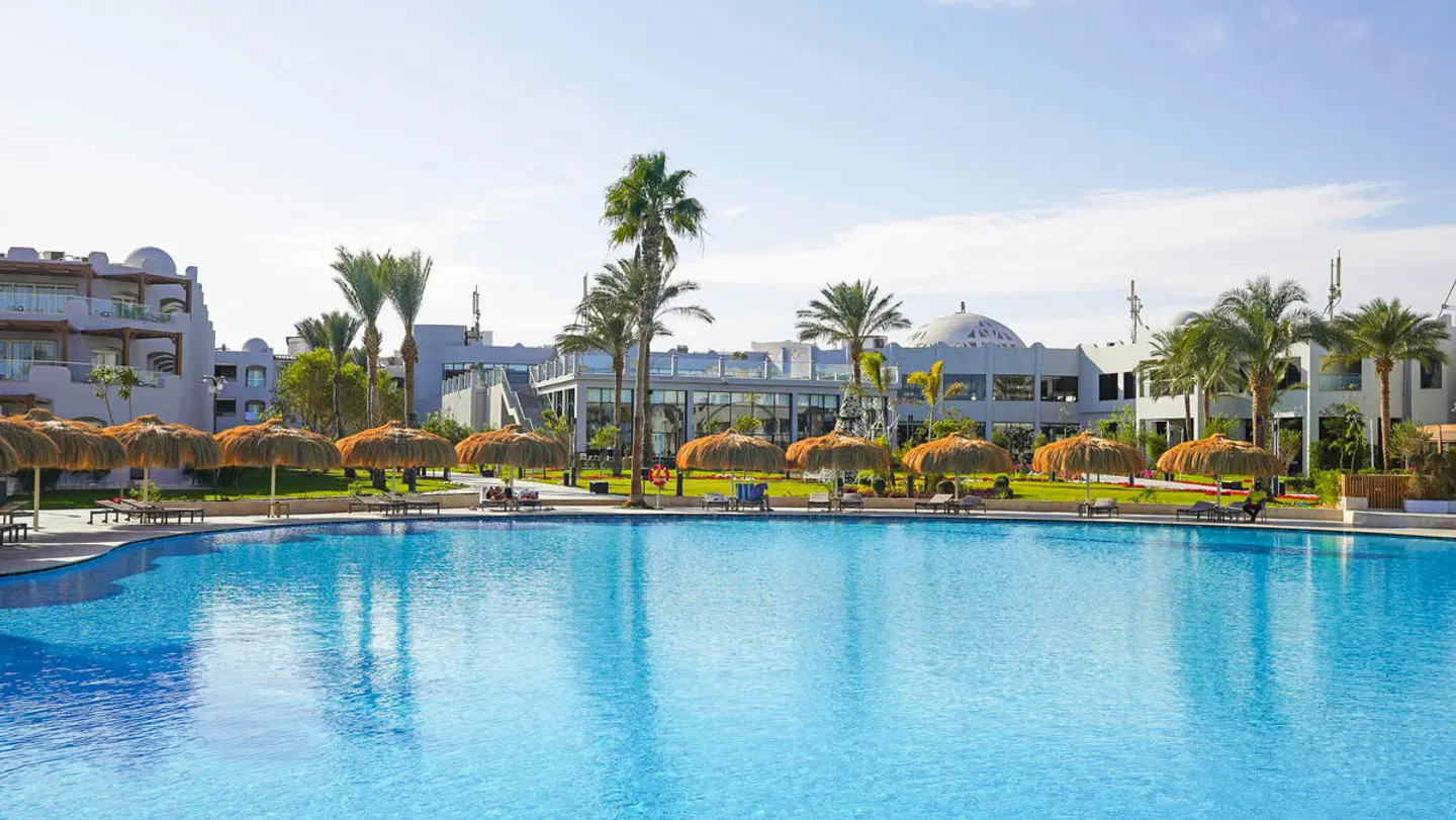 Palm Royale Resort Soma Bay OUTDOOR_POOL