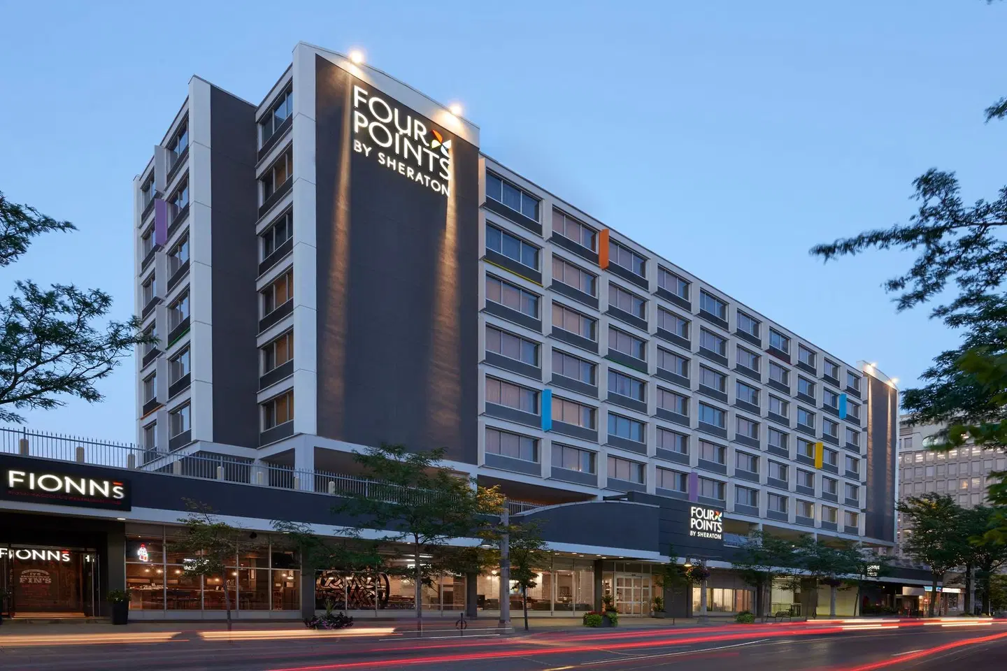 Four Points by Sheraton Windsor Downtown EXTERIOR