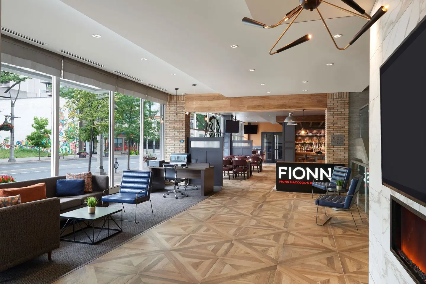 Four Points by Sheraton Windsor Downtown LOUNGE_LOBBY