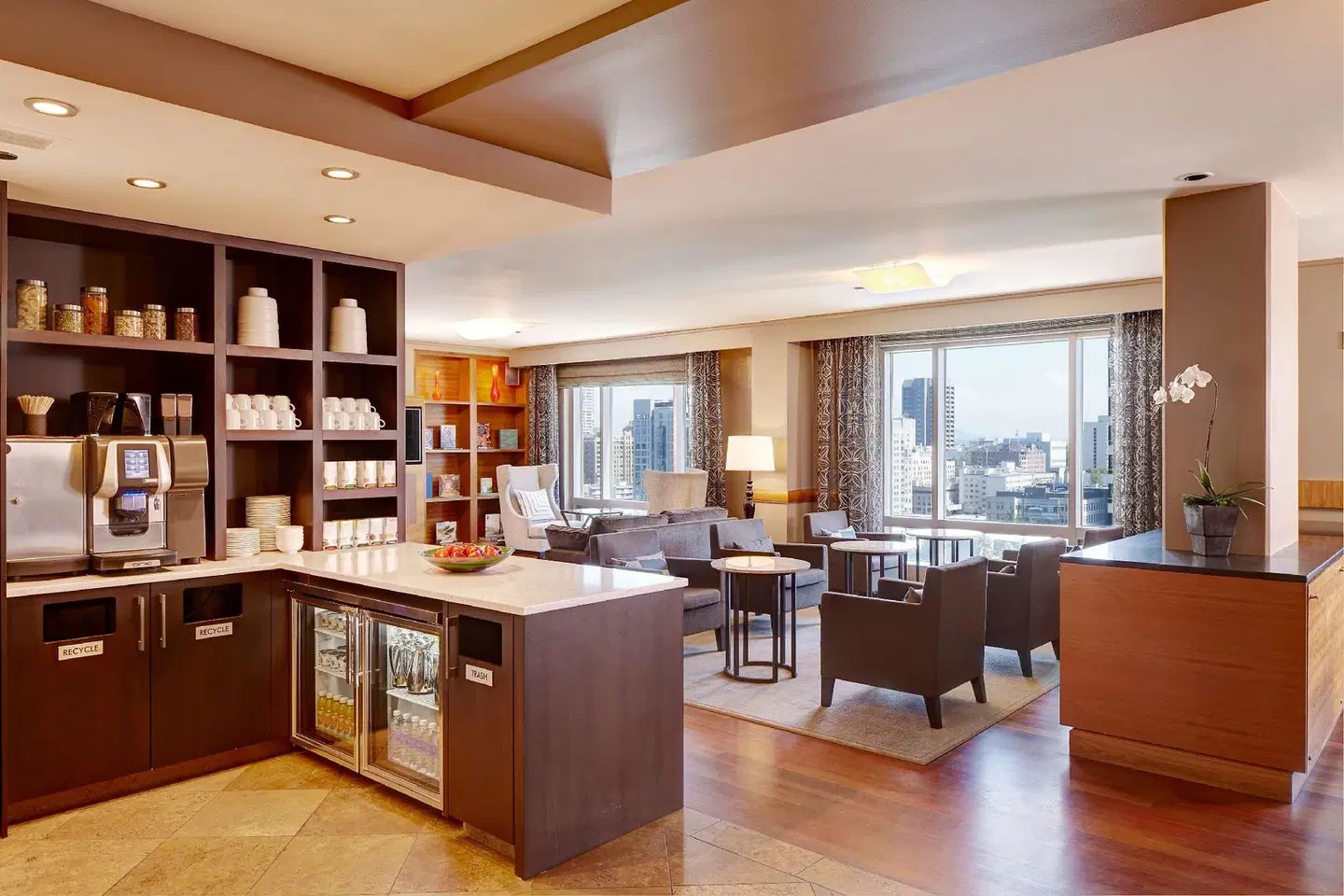 Grand Hyatt Seattle Bar