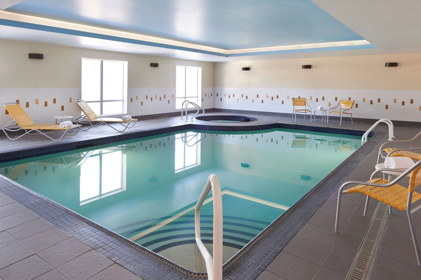 Fairfield by Marriott Inn & Suites Barrie Hallenbad