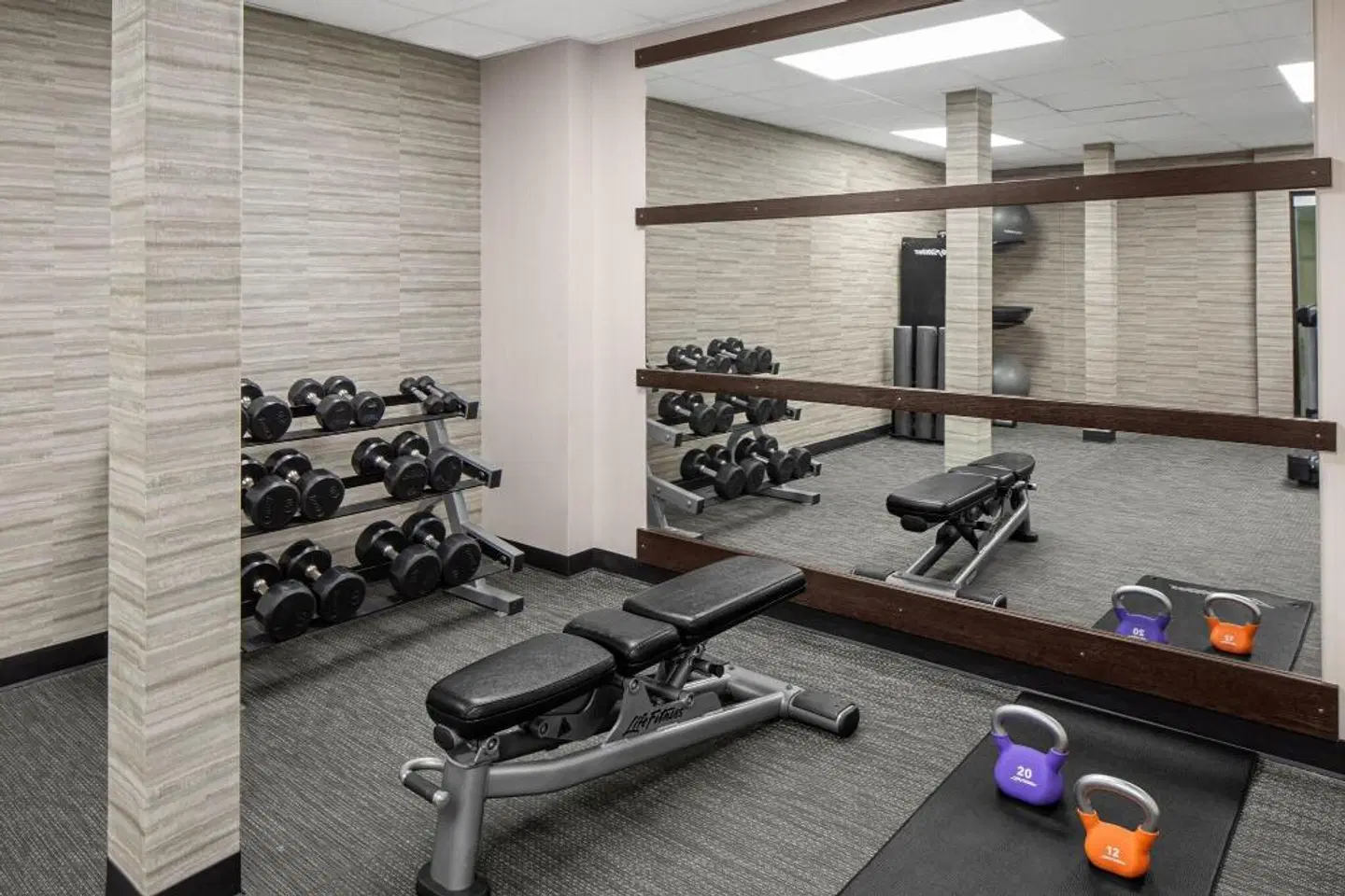 Courtyard by Marriott Detroit Brighton SPORTS_AND_LEISURE
