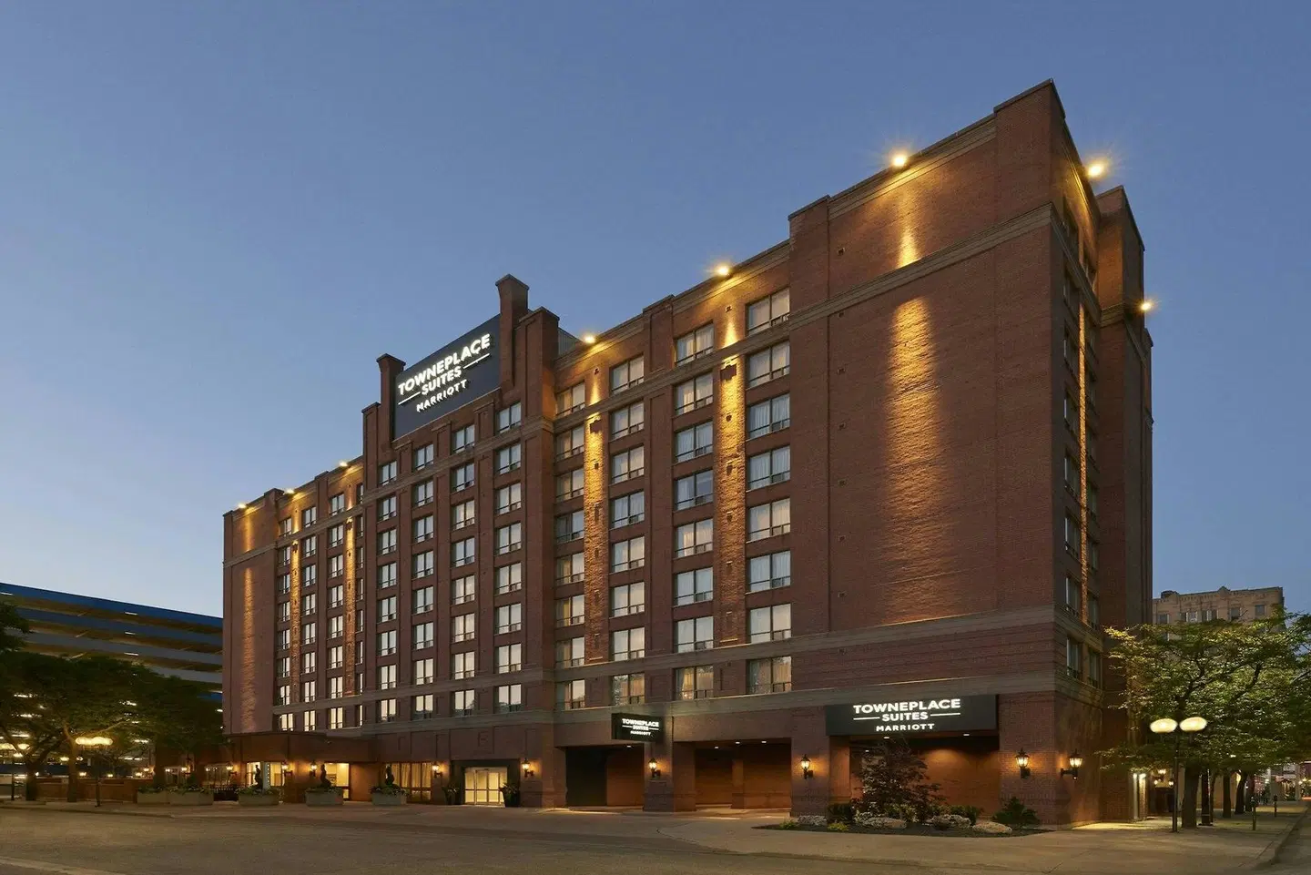 TownePlace Suites by Marriott Windsor EXTERIOR
