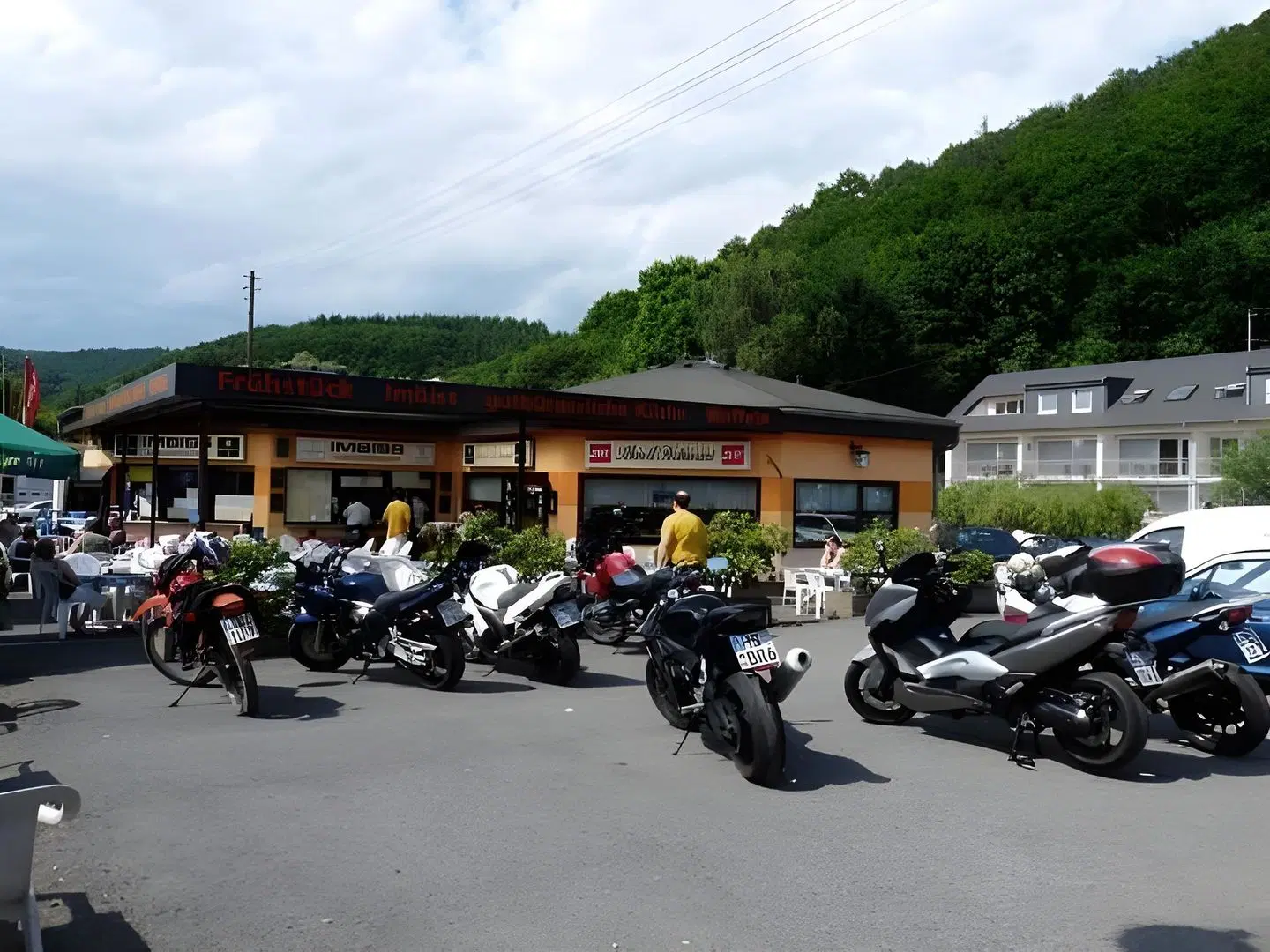 An der Nordschleife SPORTS_AND_LEISURE