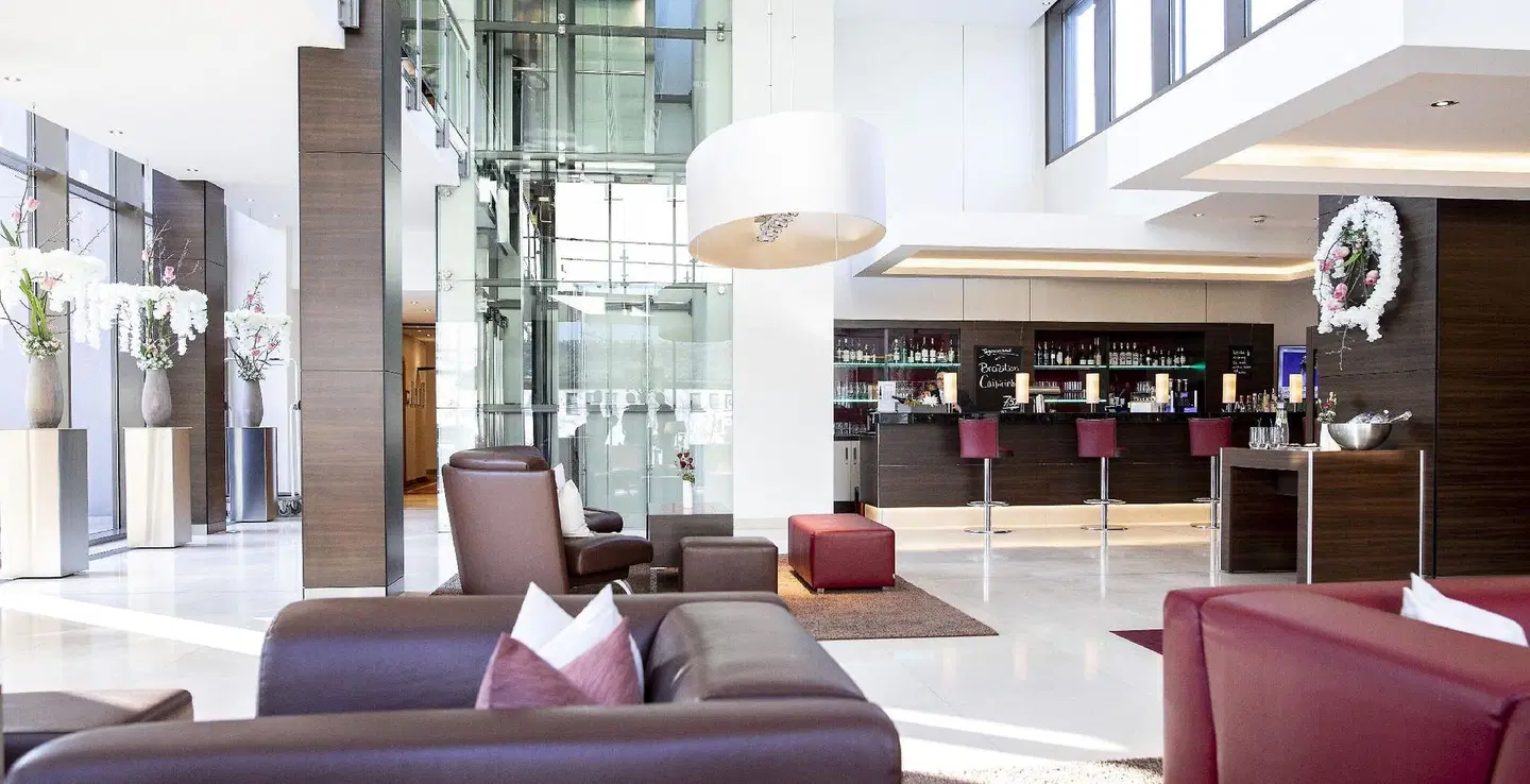 René-Bohn LOUNGE_LOBBY