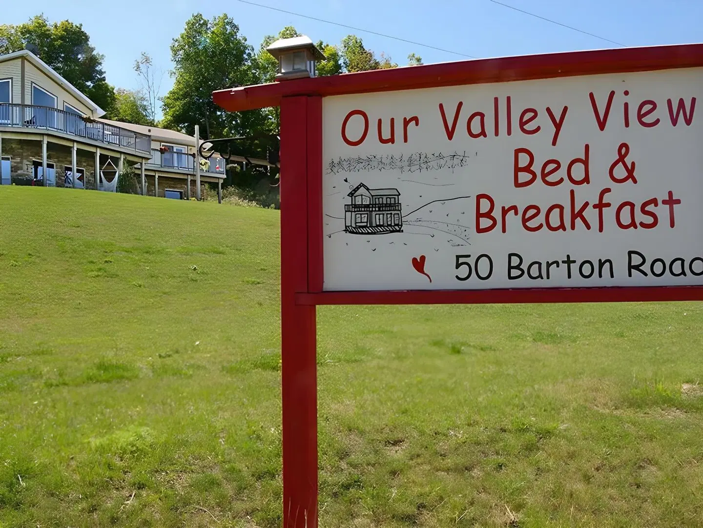 Our Valley View Bed & Breakfast EXTERIOR