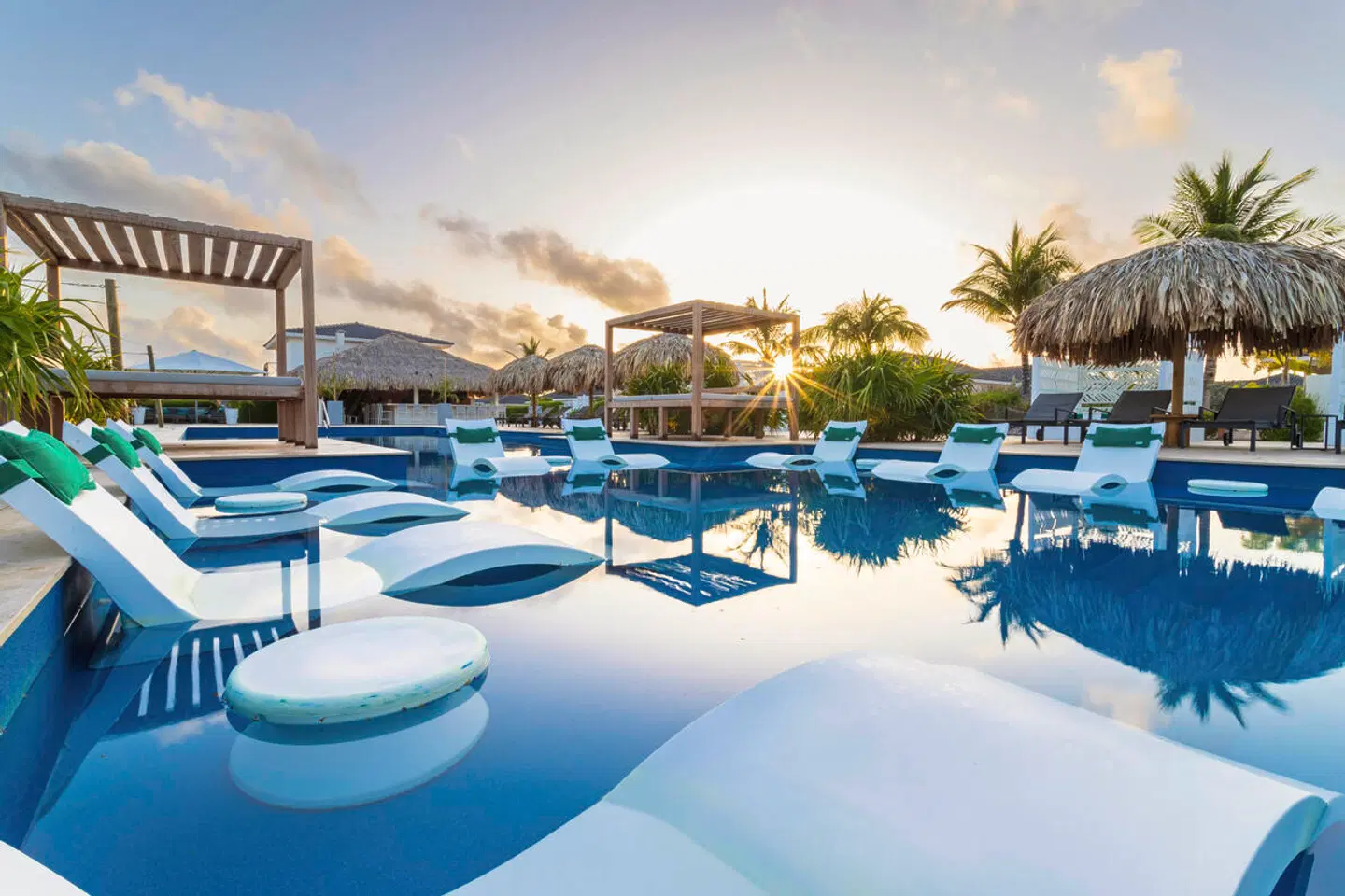Grand Windsock Bonaire OUTDOOR_POOL