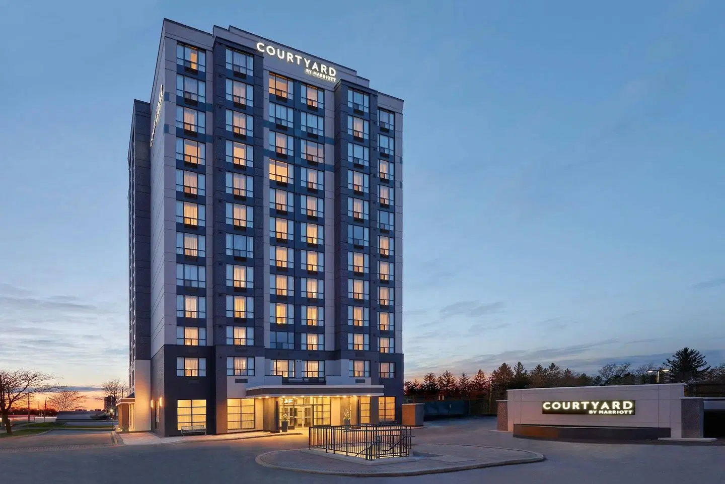 Courtyard by Marriott Kitchener EXTERIOR