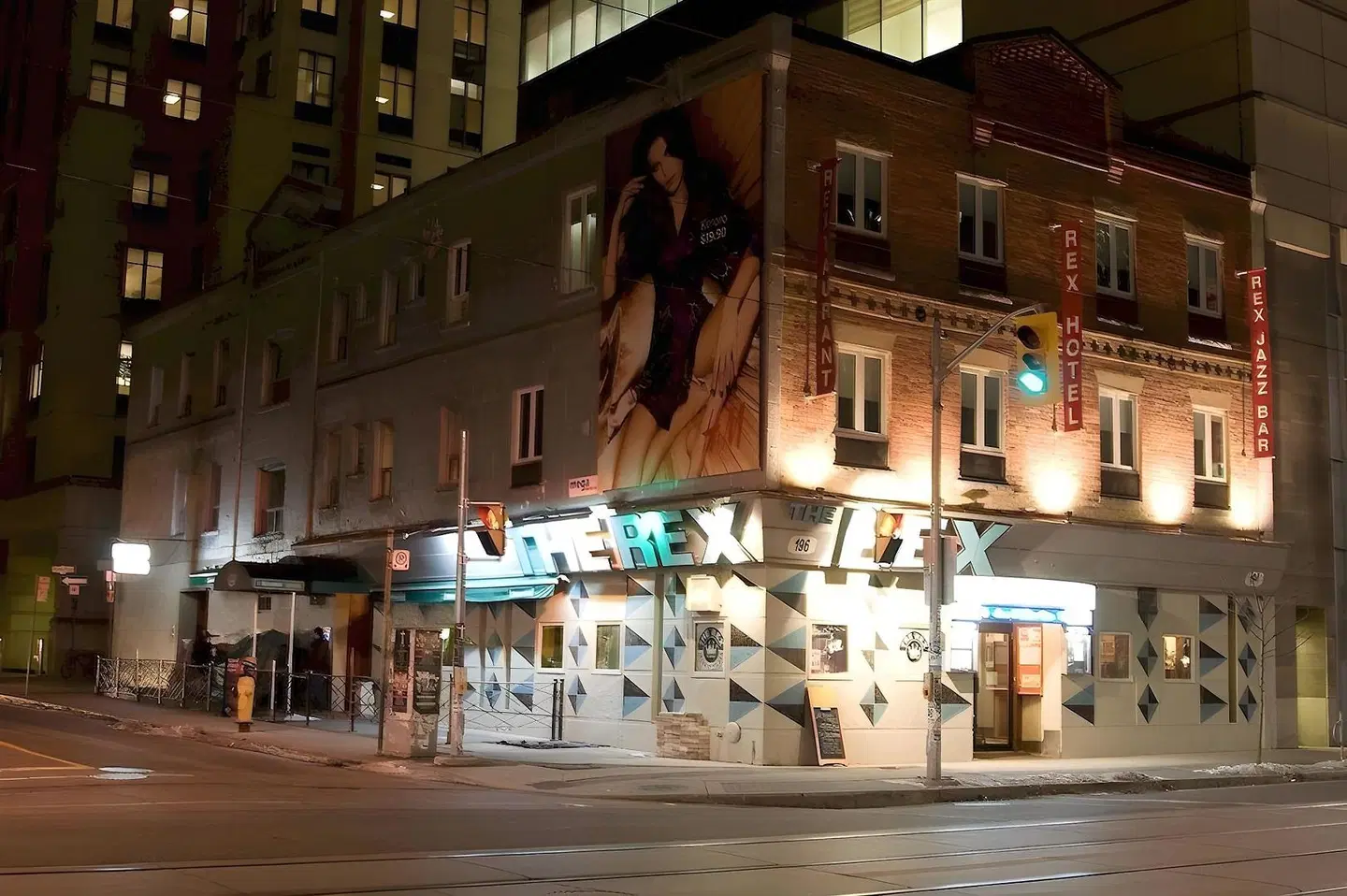The Rex Hotel Jazz & Blues Bar EXTERIOR