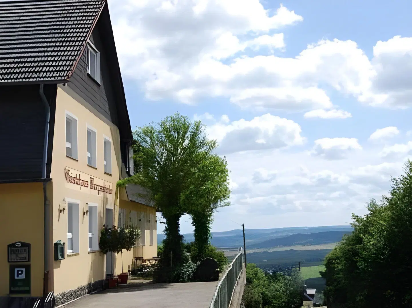 Zur Burgschänke EXTERIOR
