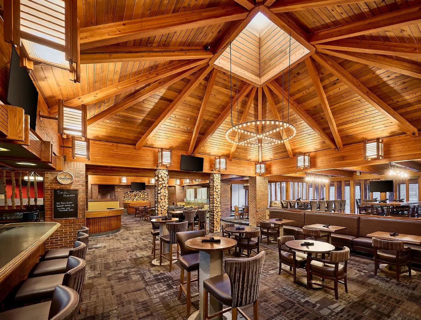 Valhalla Hotel & Conference Centre Bar