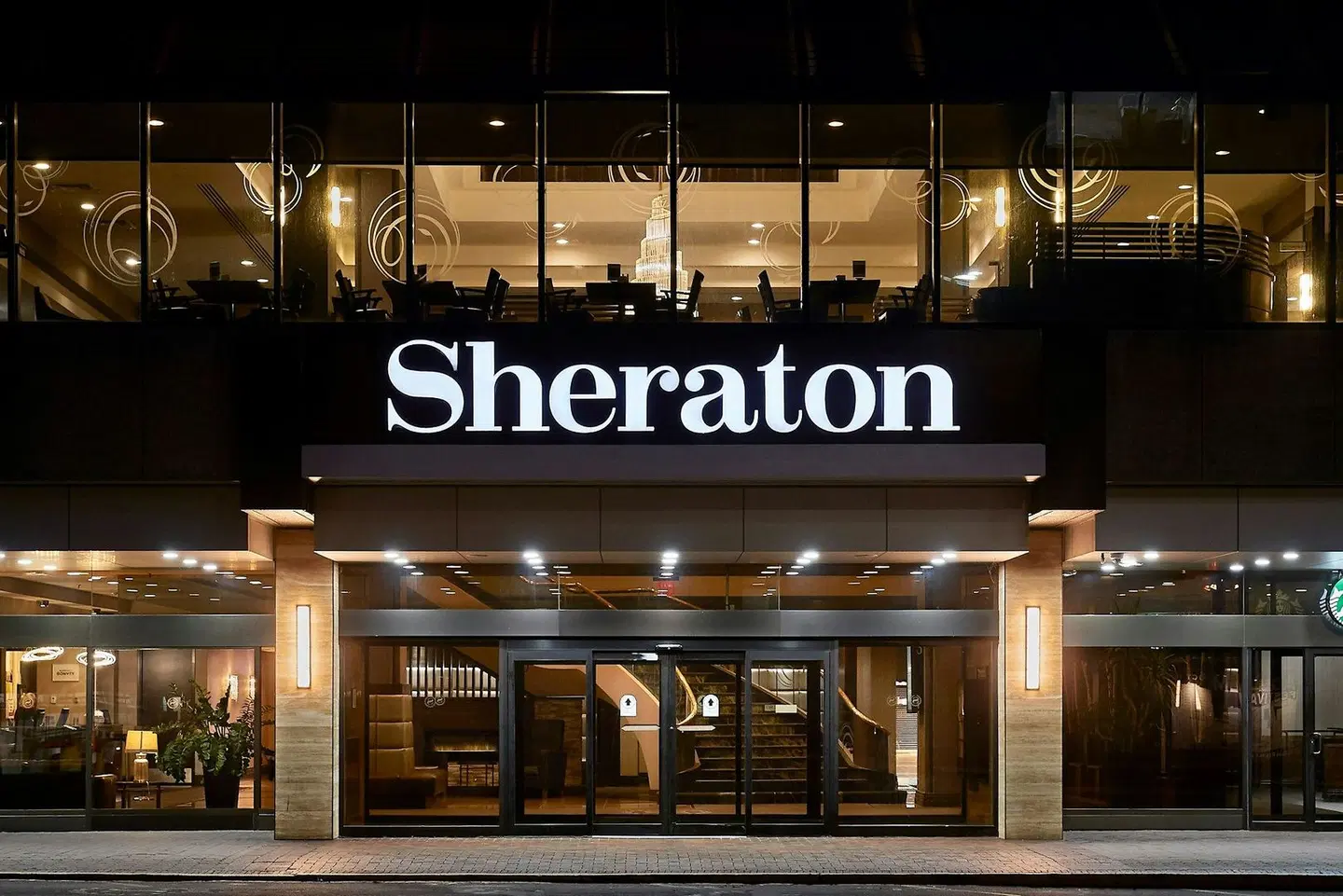Sheraton Hamilton EXTERIOR