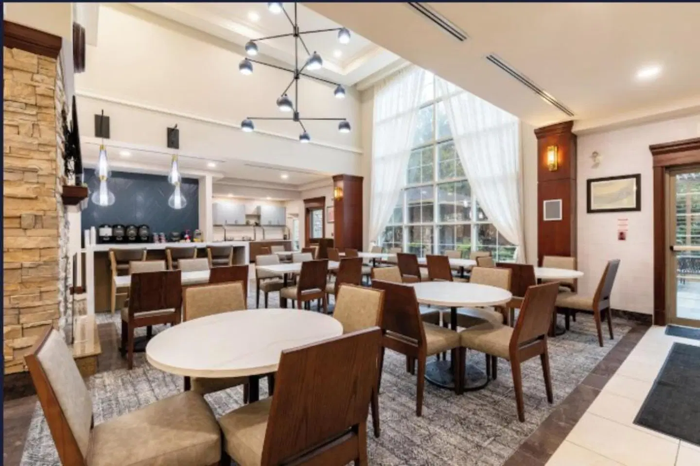 Staybridge Suites London by IHG Restaurant