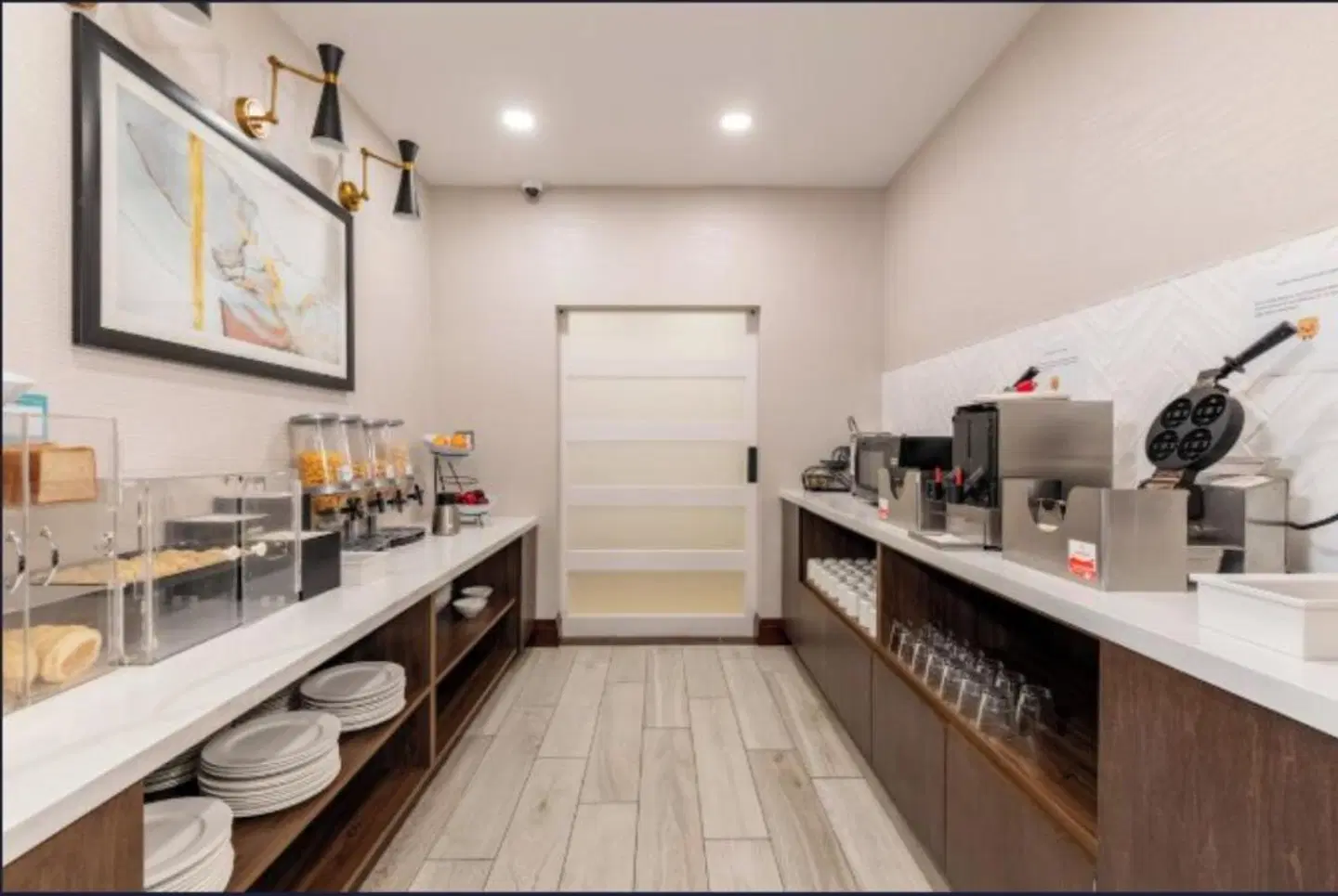 Staybridge Suites London by IHG Restaurant