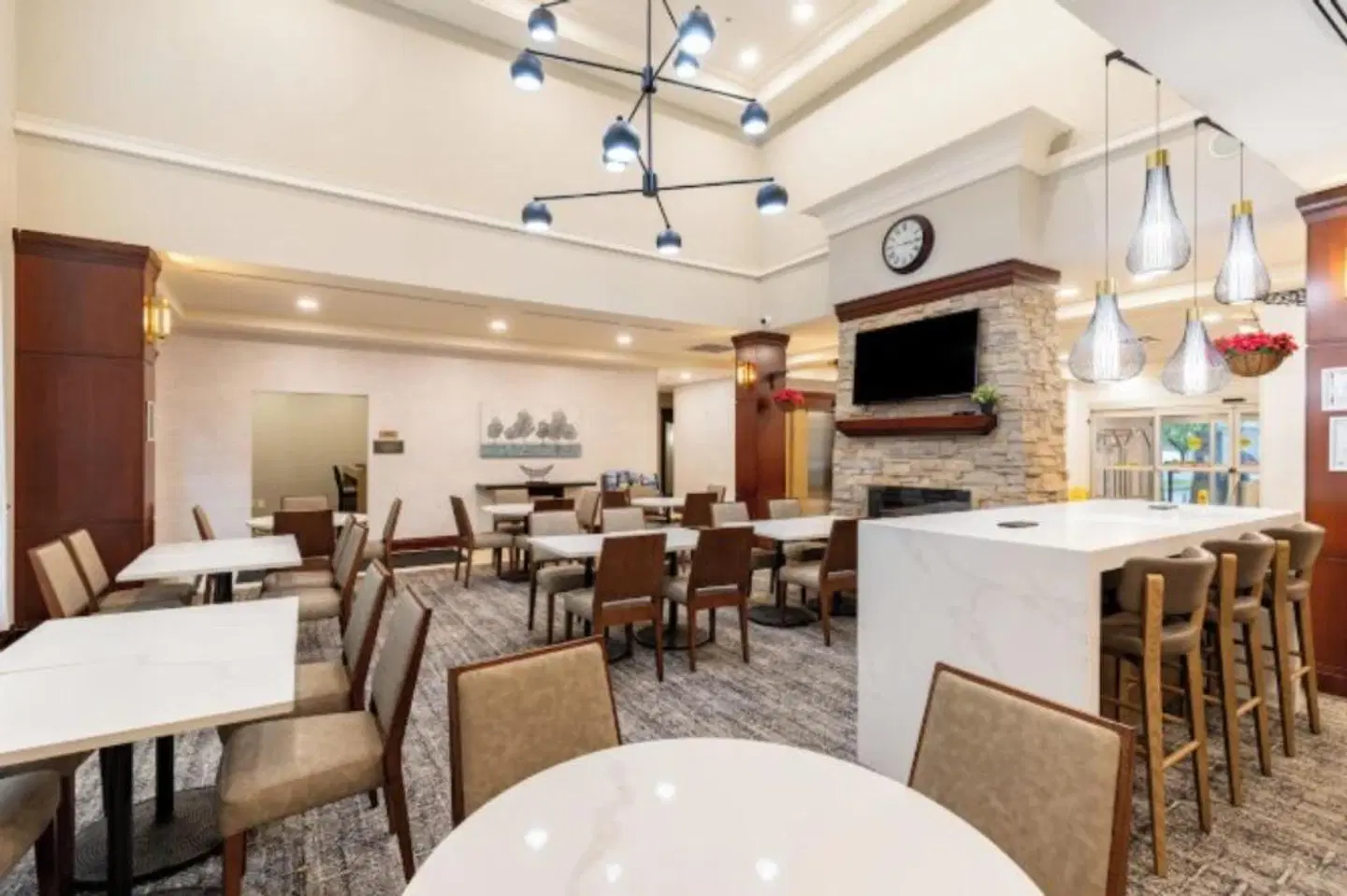 Staybridge Suites London by IHG Restaurant