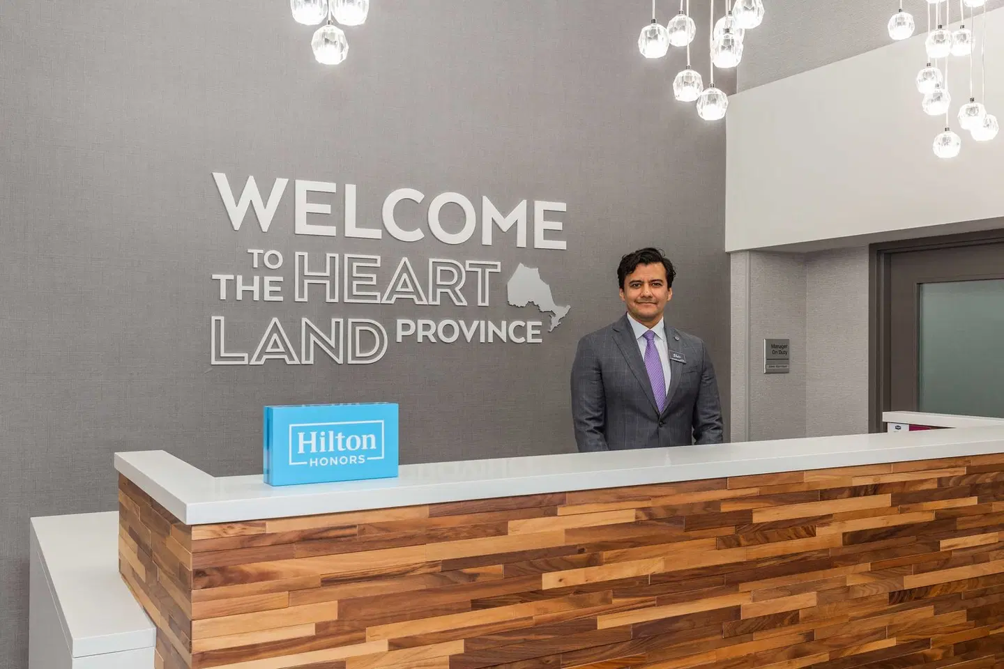 Hampton Inn & Suites by Hilton Toronto Downtown LOUNGE_LOBBY