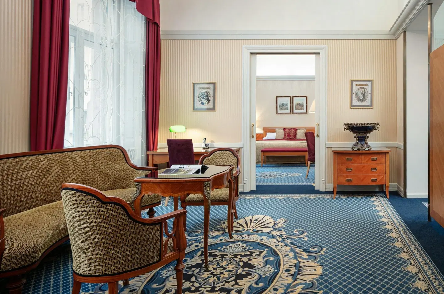 Paris Prague ROOM_EXAMPLE