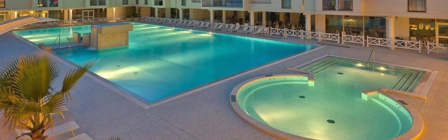 Terme Marine Leopoldo II Hallenbad