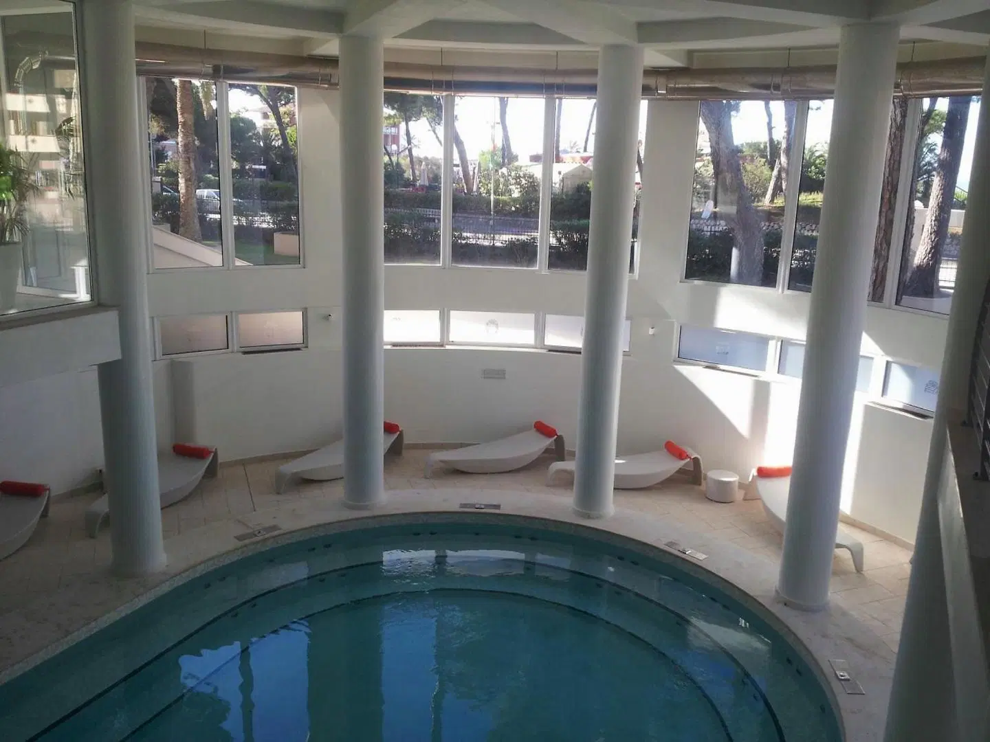 Terme Marine Leopoldo II Hallenbad