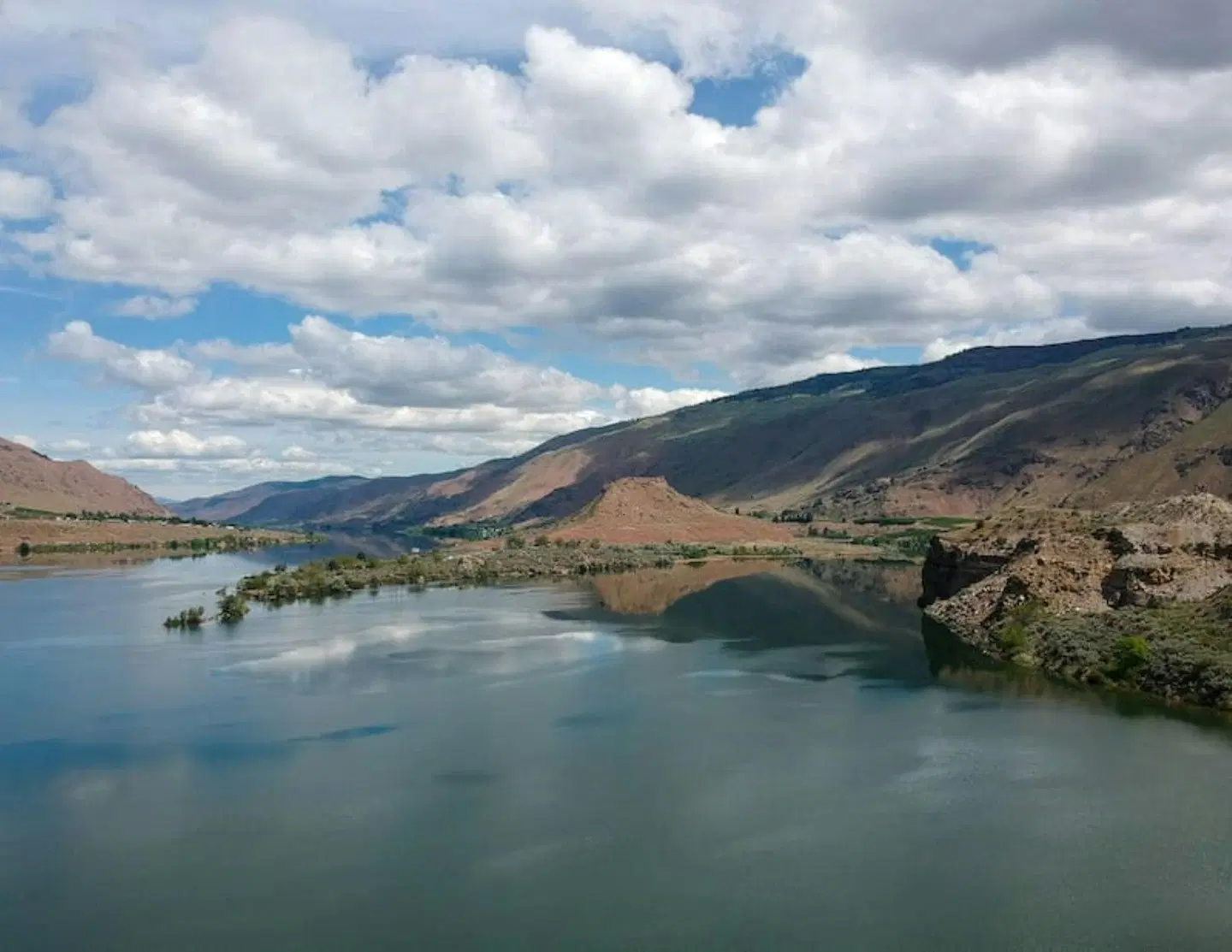 avid hotel Wenatchee by IHG LANDSCAPE