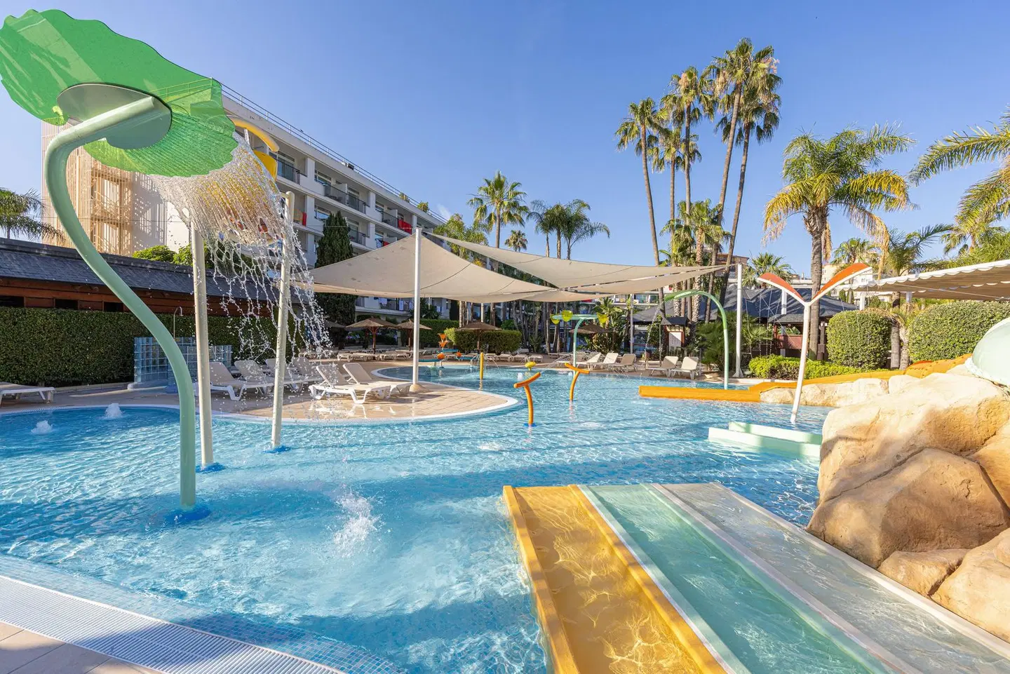 Sol Príncipe OUTDOOR_POOL