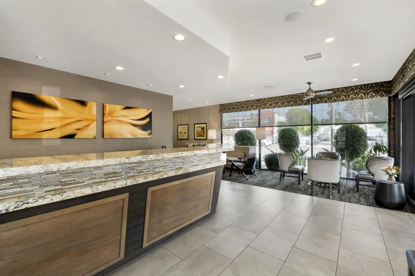 Best Western PLUS Carriage Inn LOUNGE_LOBBY