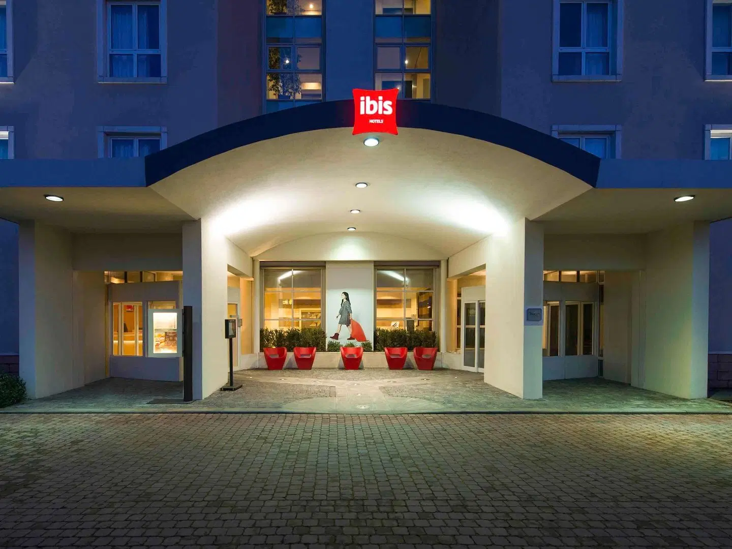 ibis Florence North Airport EXTERIOR