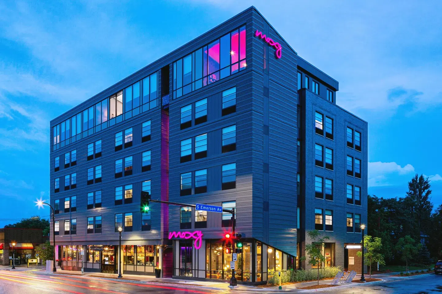 Moxy Minneapolis Uptown EXTERIOR