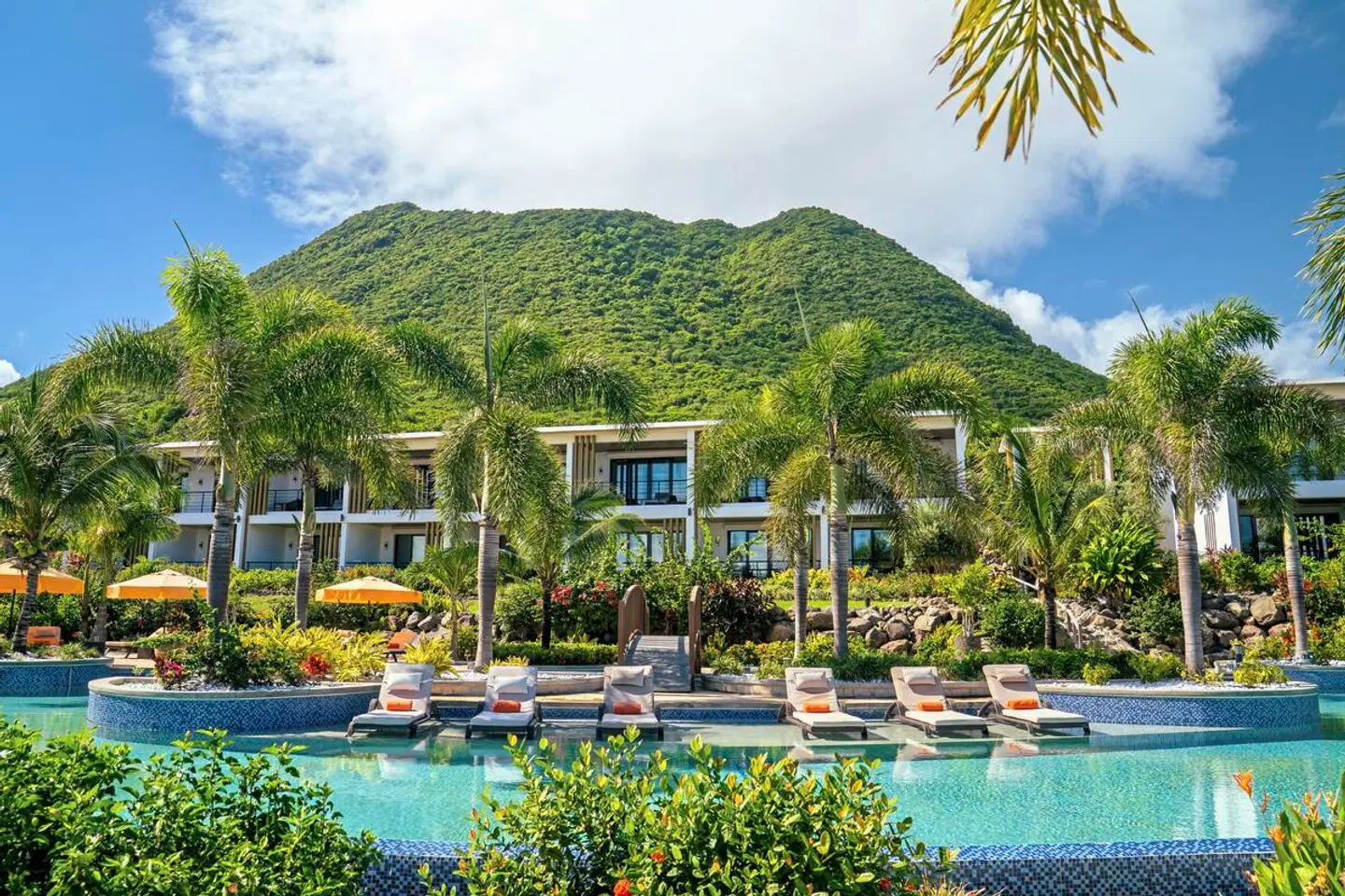 Golden Rock - Dive & Nature Resort OUTDOOR_POOL