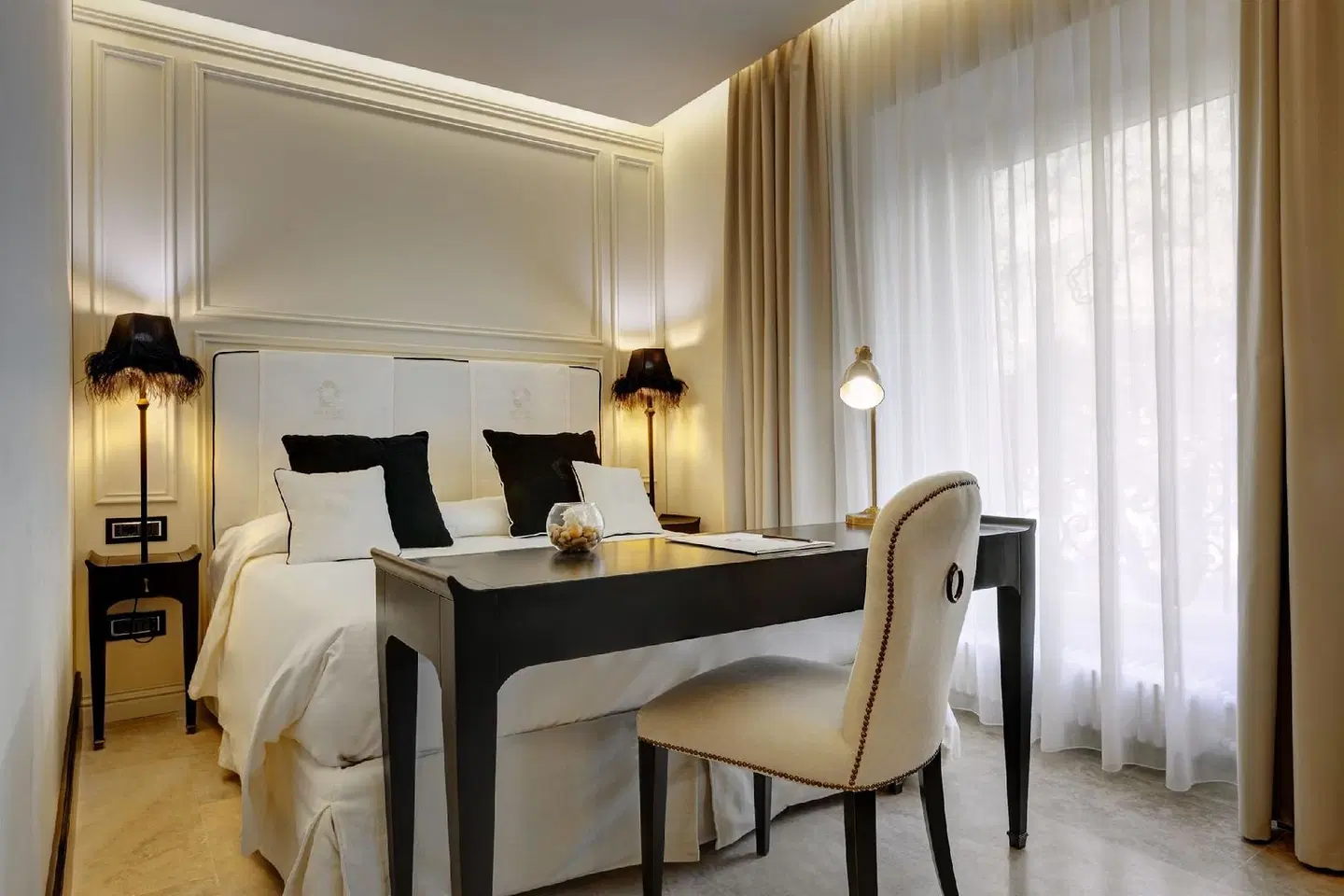Profumo Maison Colosseo ROOM_EXAMPLE
