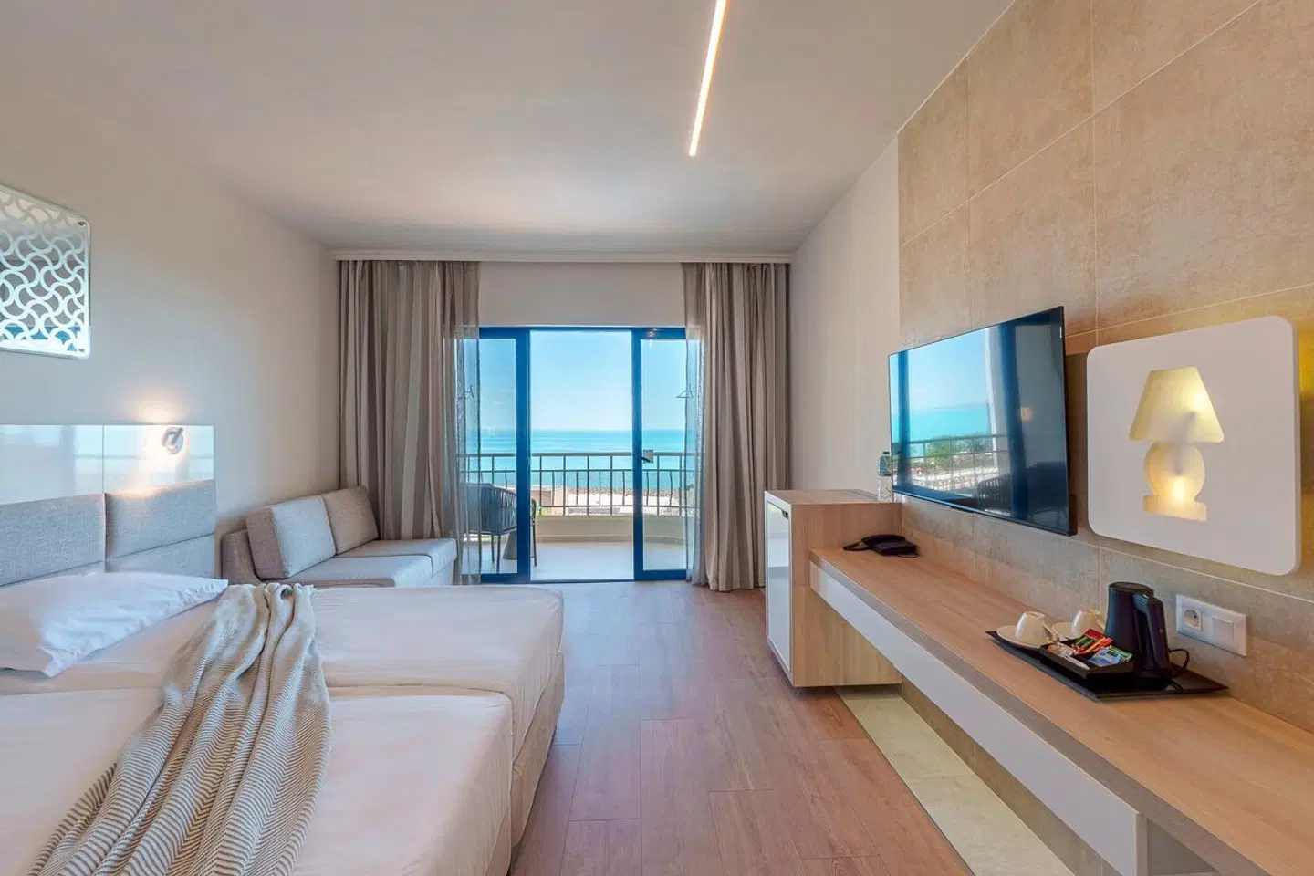 GRIFID Club Hotel Arabella ROOM_EXAMPLE