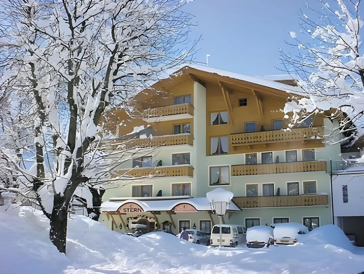 Hotel Stern EXTERIOR