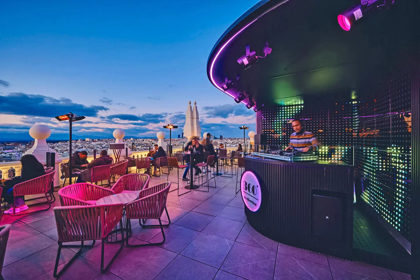 Riu Plaza España Bar