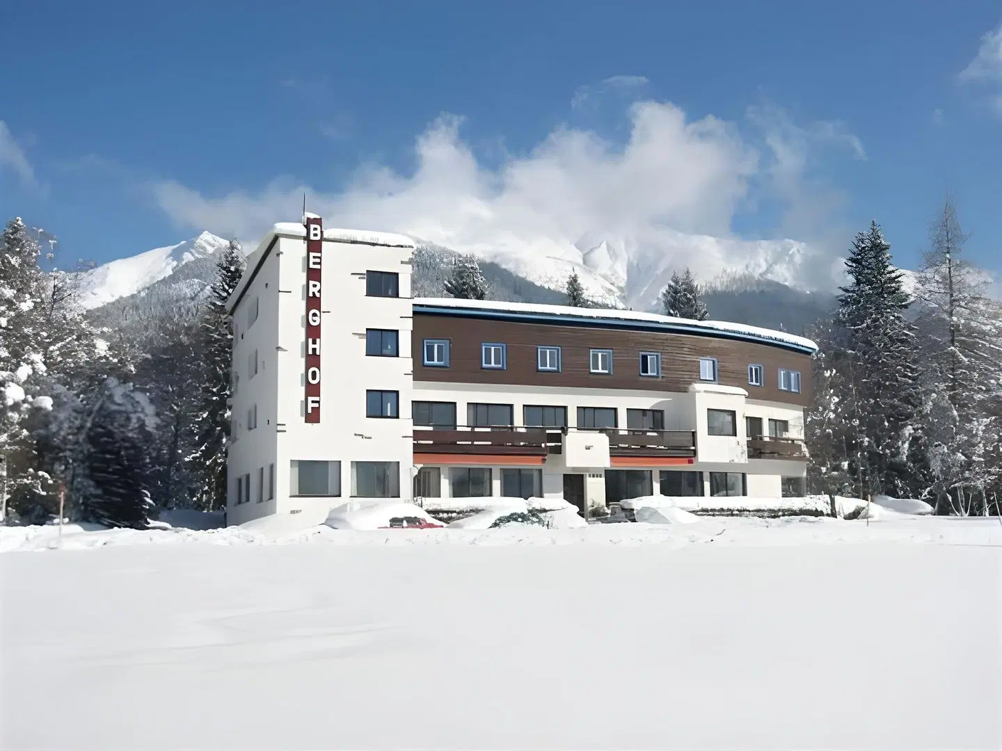 Berghof EXTERIOR