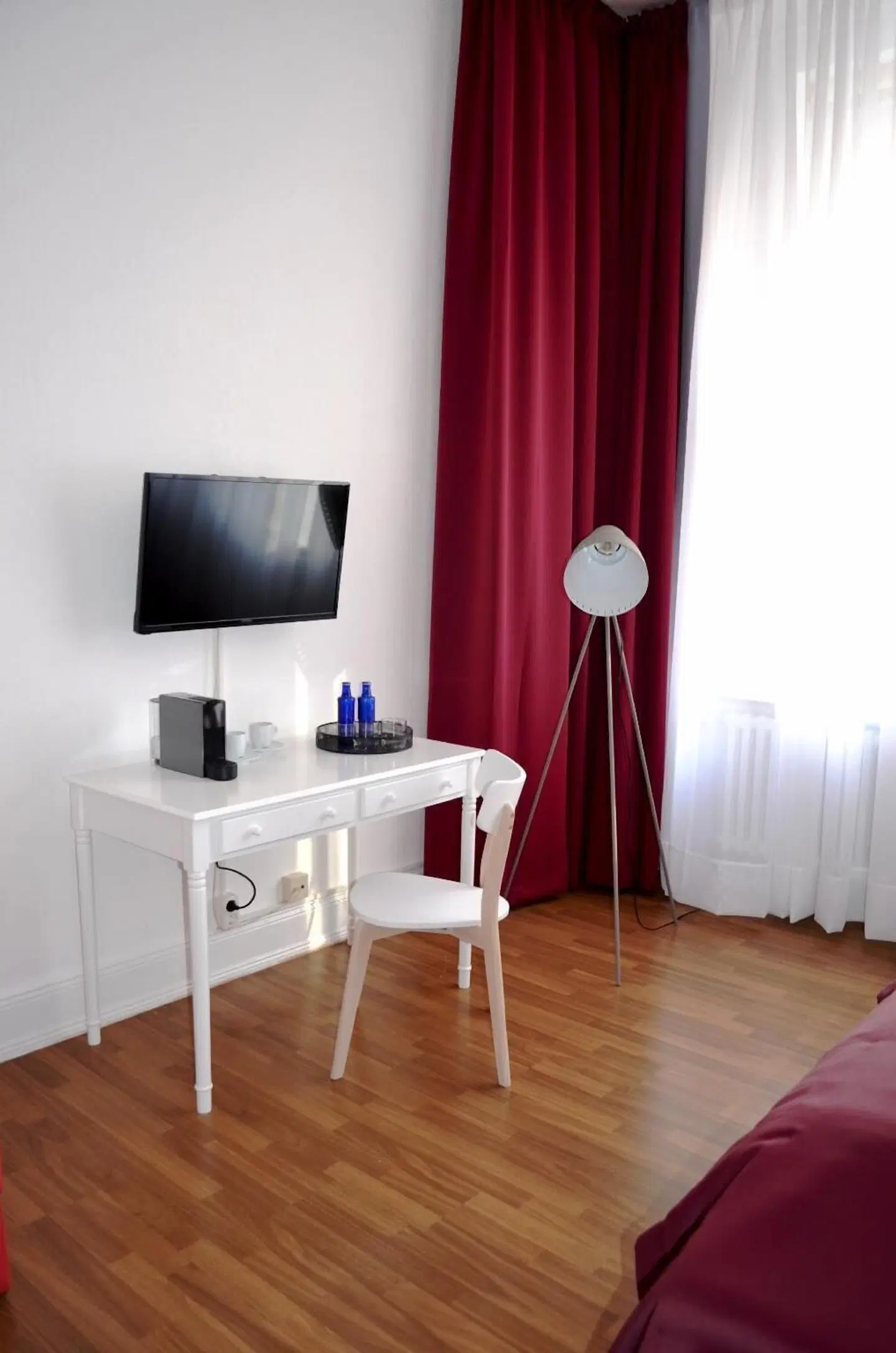 Reverey ROOM_EXAMPLE