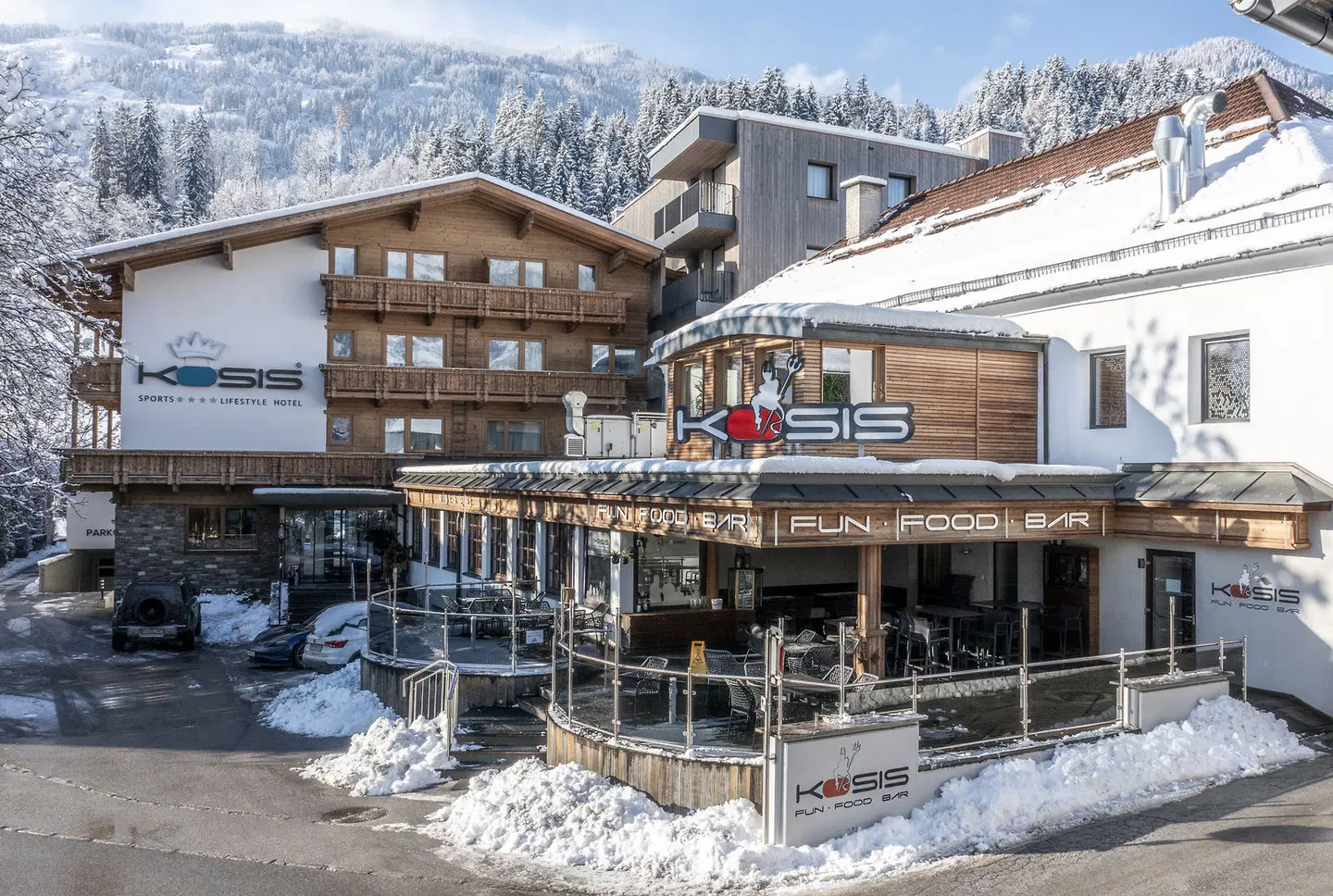 Kosis Sports Lifestyle Hotel EXTERIOR