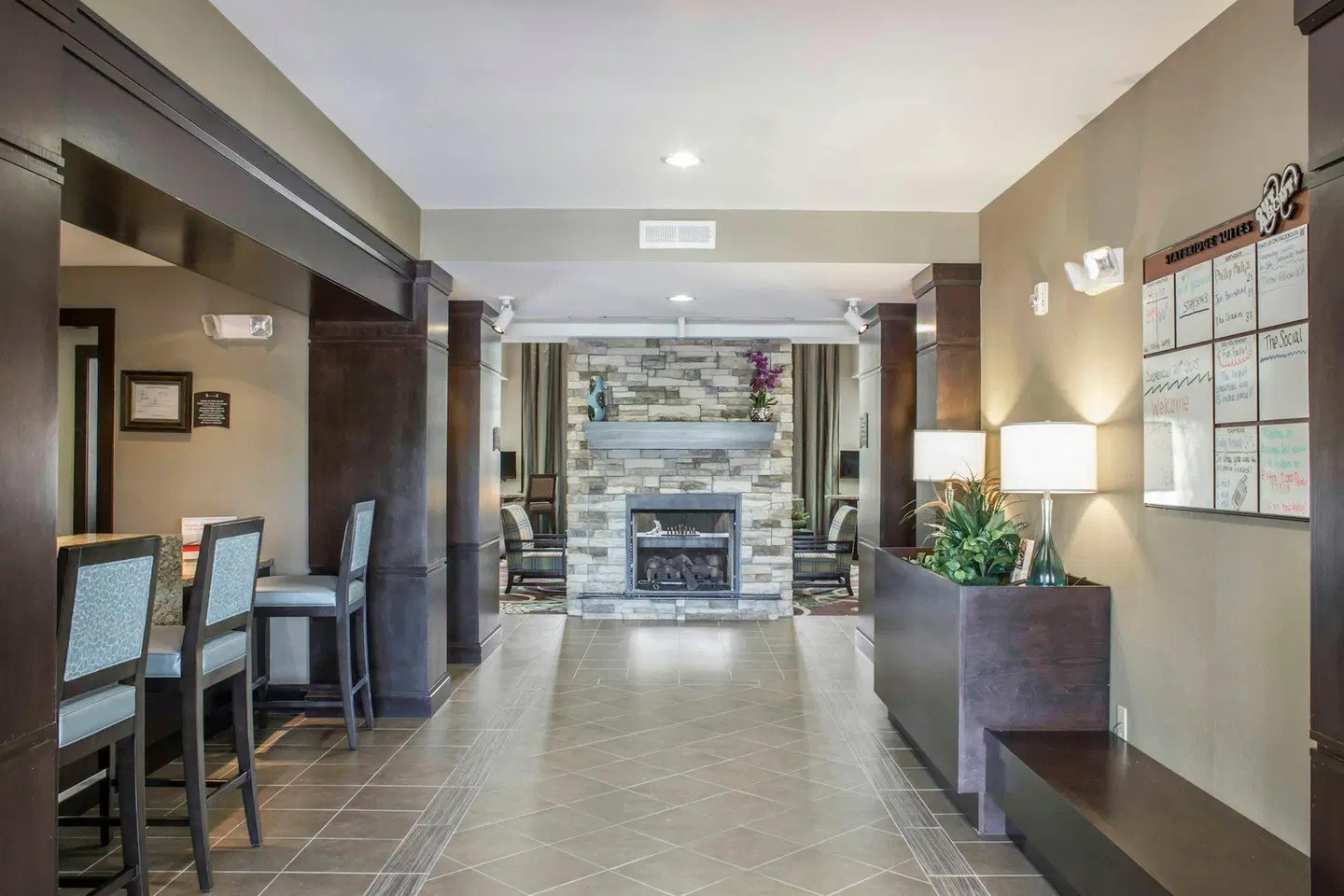 Staybridge Suites Jacksonville-Camp Lejeune Area by IHG LOUNGE_LOBBY
