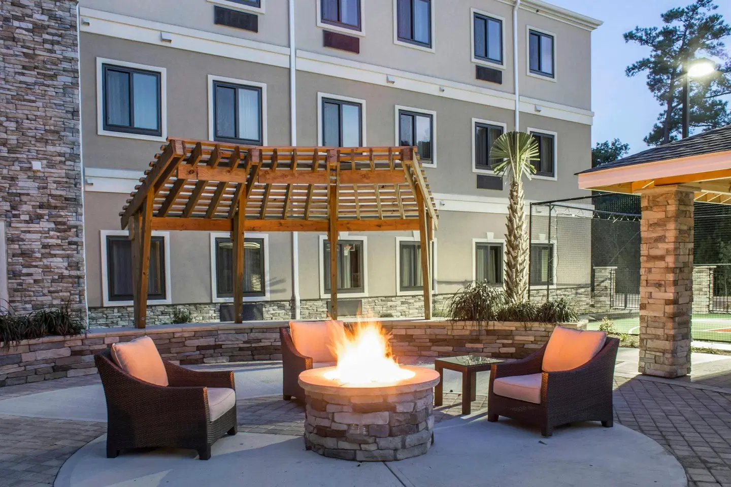 Staybridge Suites Jacksonville-Camp Lejeune Area by IHG Terrasse