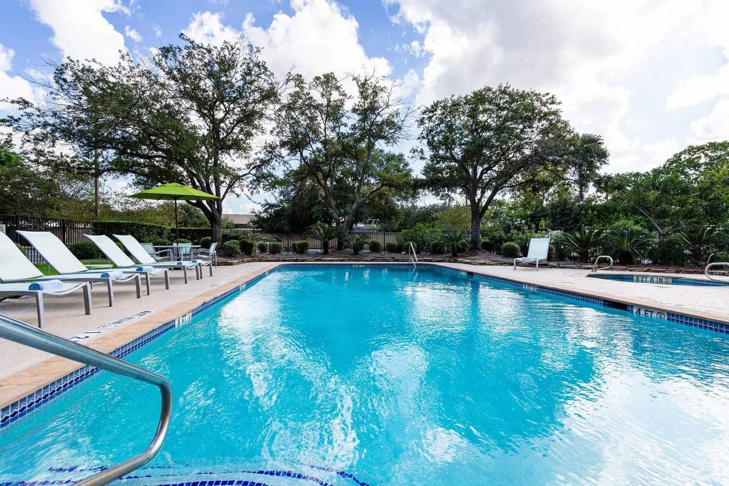 SpringHill Suites by Marriott Houston Medical Center/NRG Park OUTDOOR_POOL