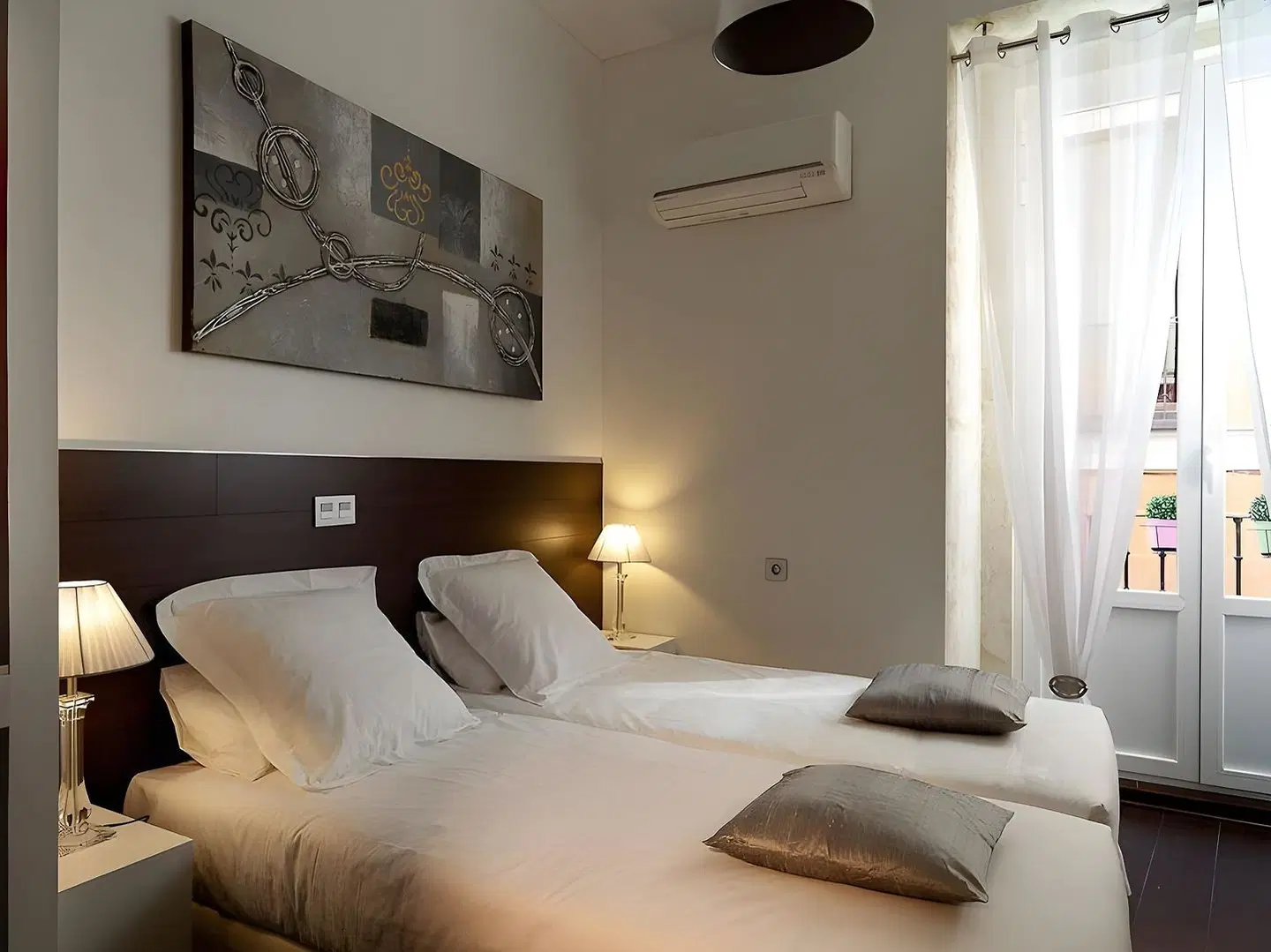 THC Latina Hostel ROOM_EXAMPLE