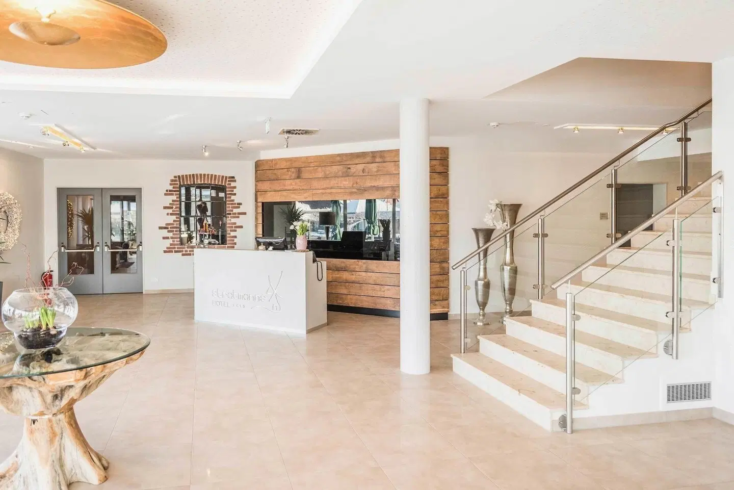 Stratmanns Hotel LOUNGE_LOBBY