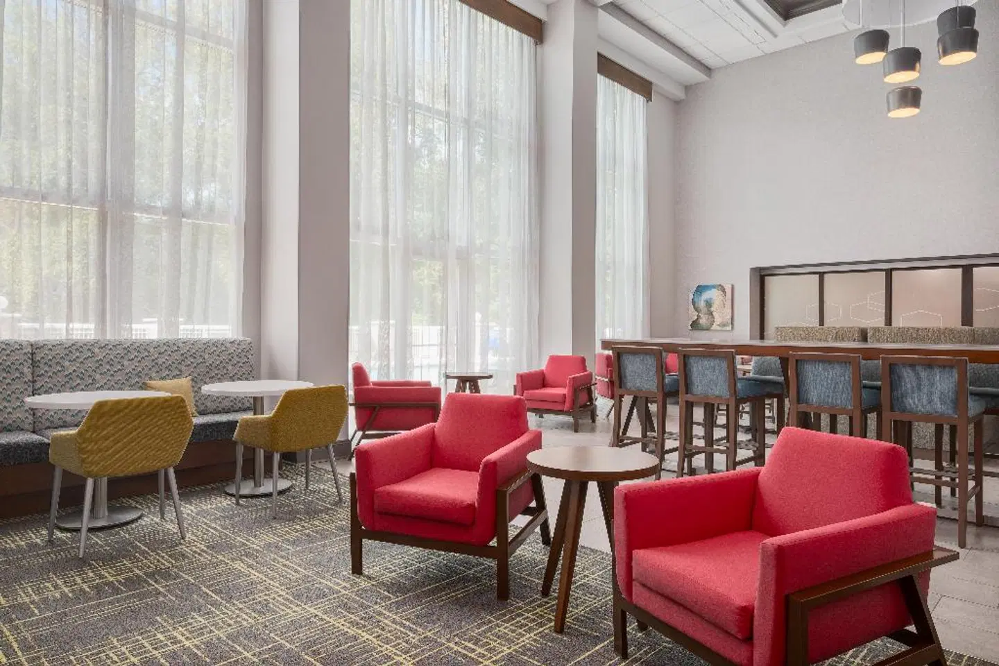 Hampton Inn & Suites Charlotte Arrowood LOUNGE_LOBBY