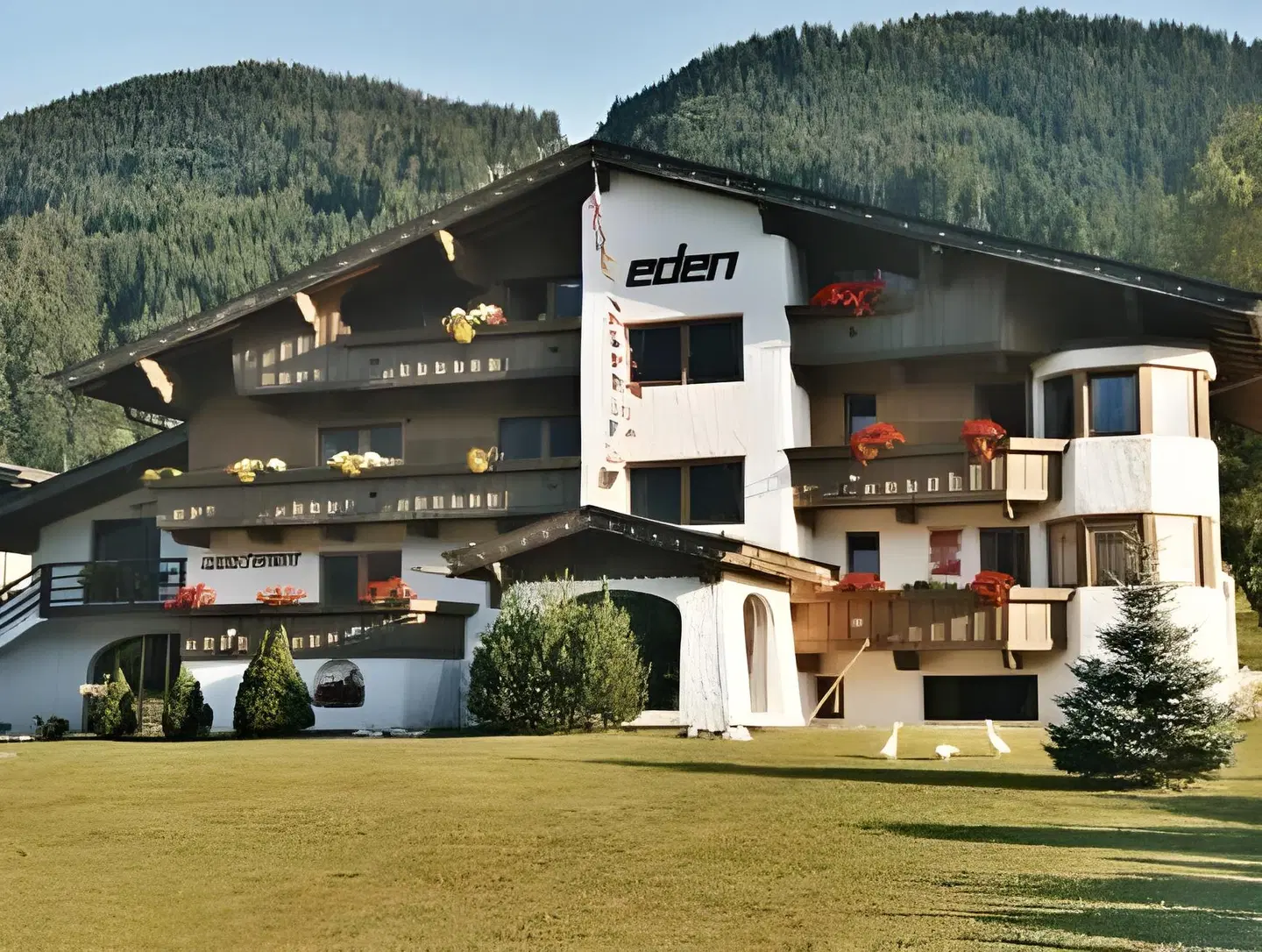 Eden Appartements EXTERIOR