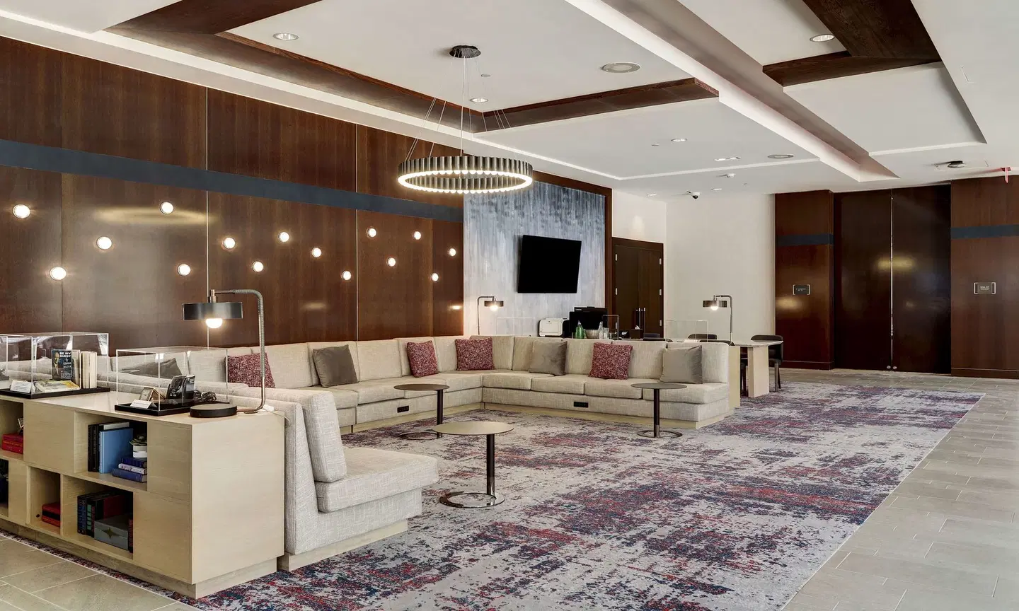 Hilton University of Houston LOUNGE_LOBBY