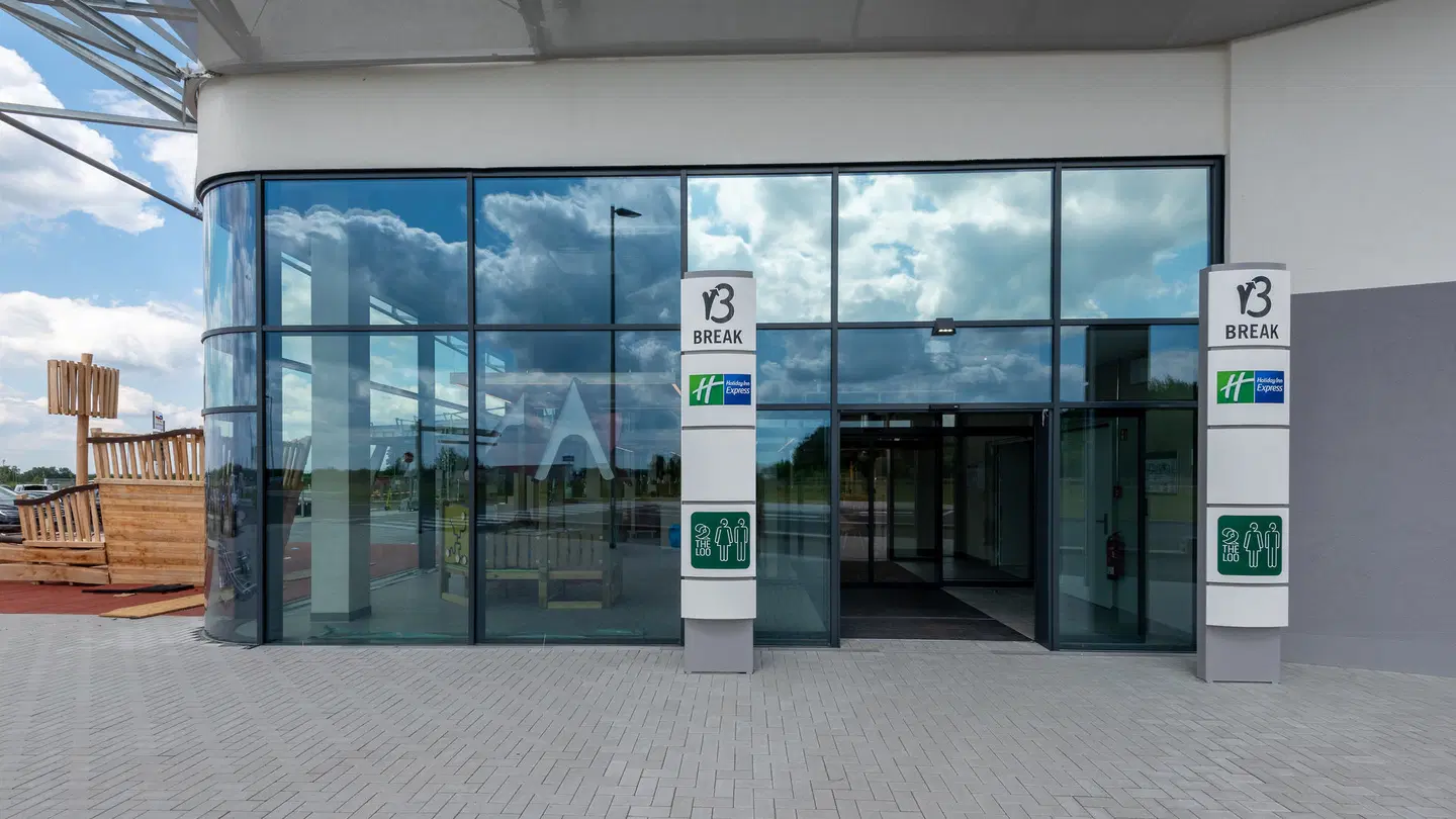 Holiday Inn Express Hamburg South A7/AS42 by IHG LOUNGE_LOBBY
