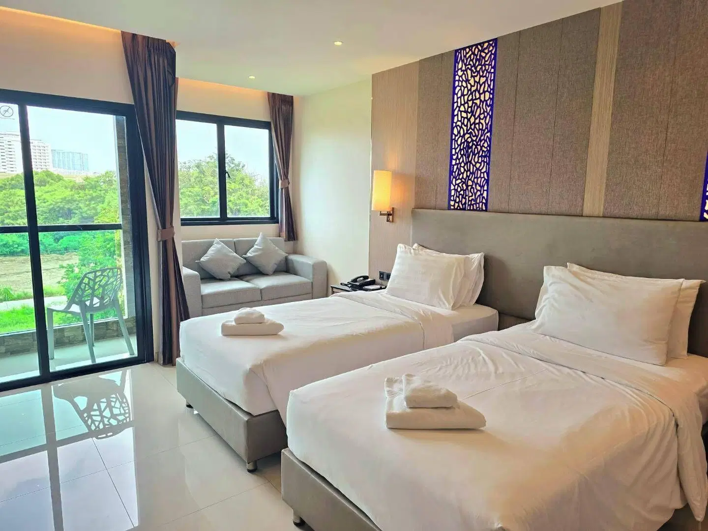 The TJ Hotel ROOM_EXAMPLE