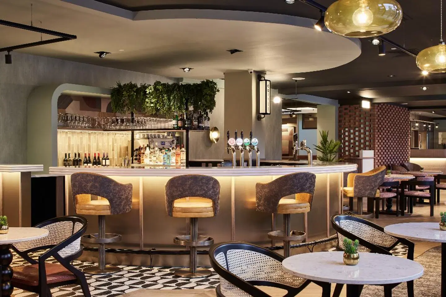 Leonardo Hotel Dublin Christchurch Bar