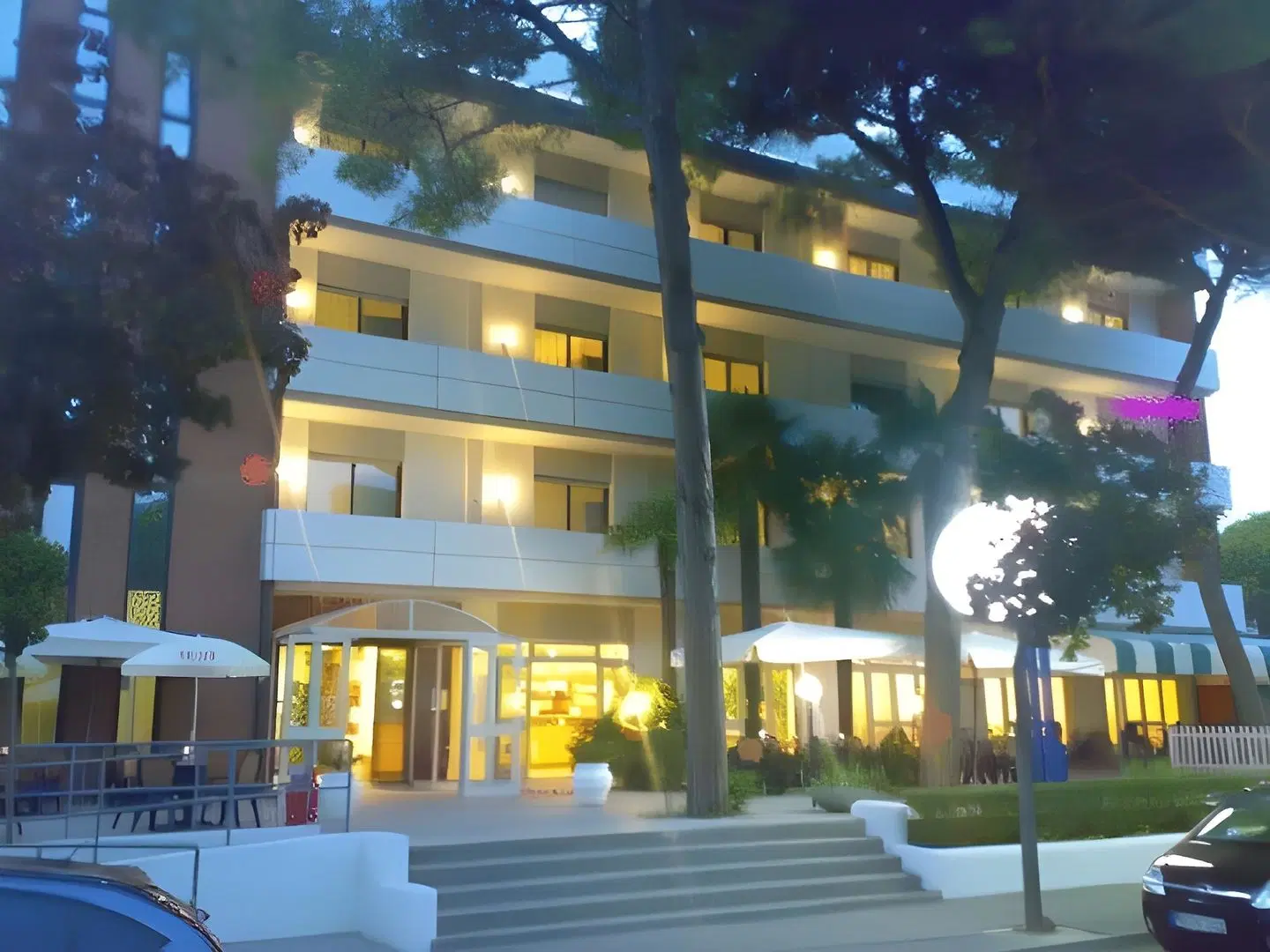 Hotel Helvetia EXTERIOR