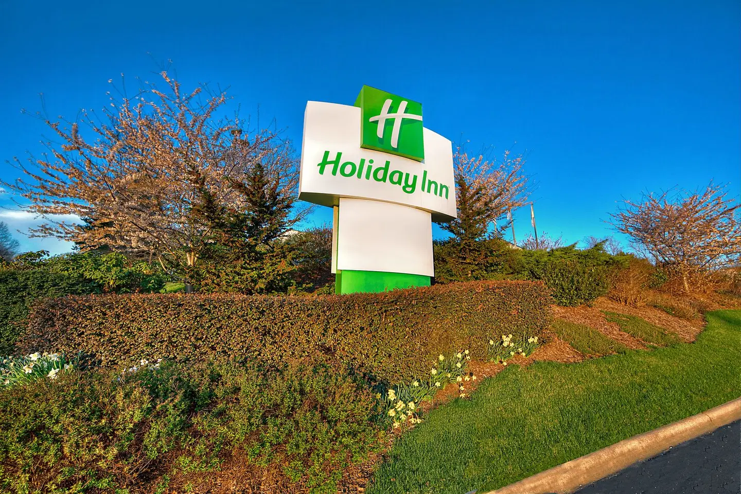 Holiday Inn Asheville - Biltmore West EXTERIOR